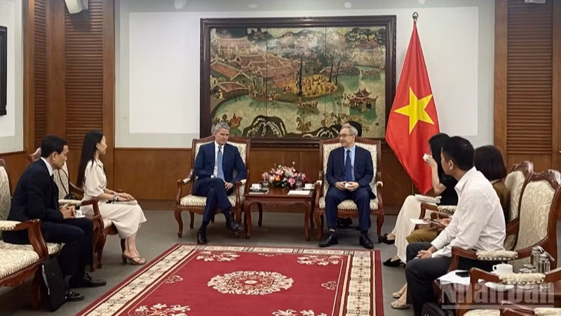 CNN đồng hành hợp tác quảng bá hình ảnh Việt Nam ra thế giới
