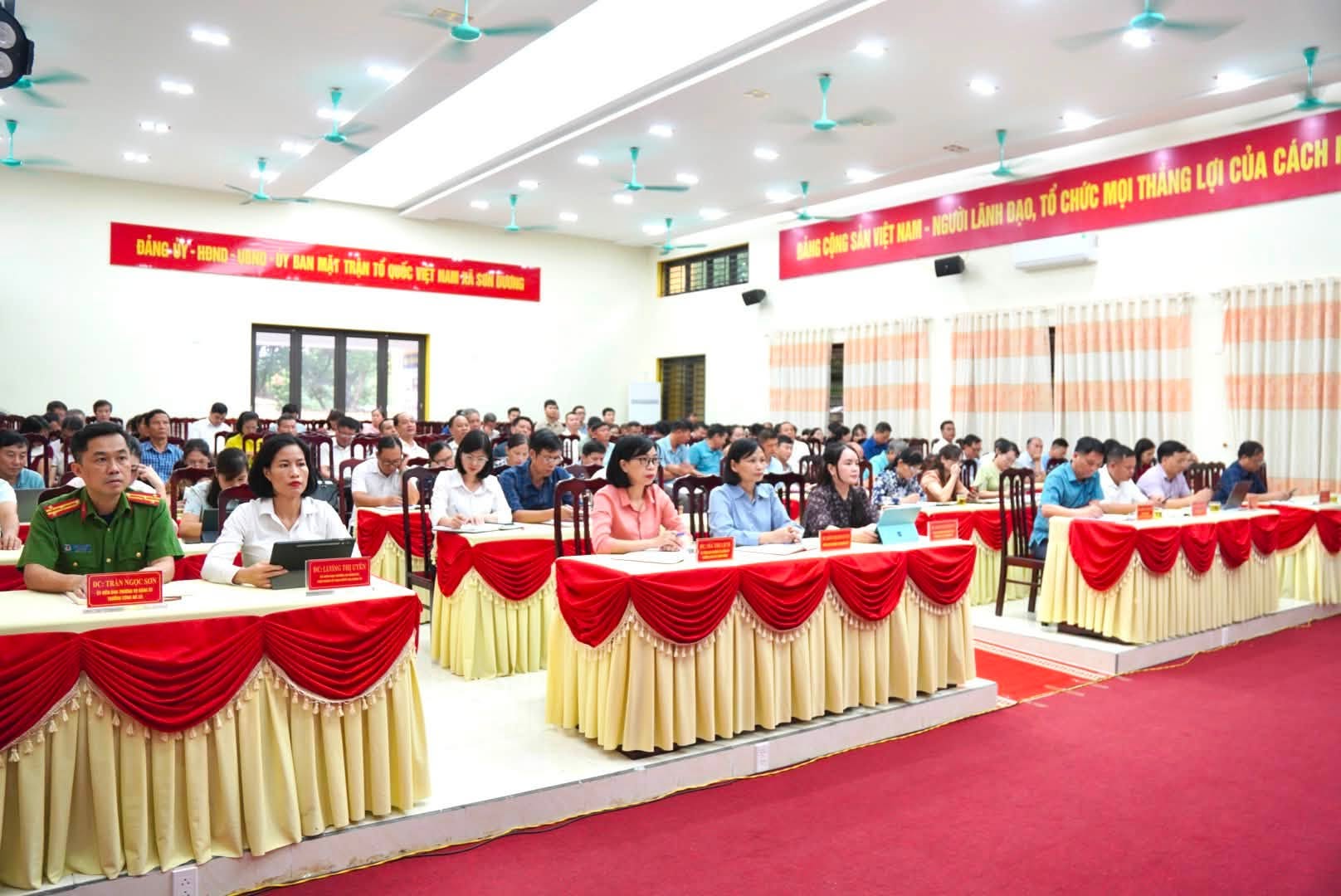 Hội nghị toàn quốc nghiên cứu, học tập, quán triệt và triển khai thực hiện Nghị quyết Hội nghị lần thứ ba Ban Chấp hành Trung ương Đảng khóa XIV.