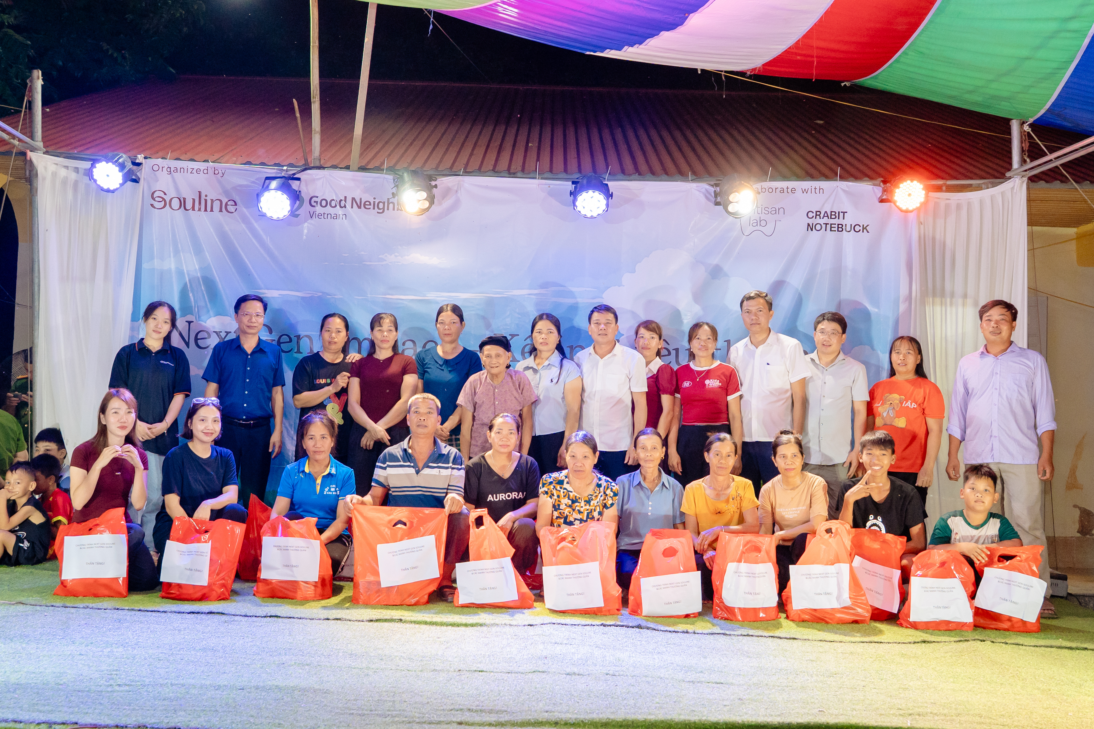 XÃ TRƯỜNG SINH ĐÓN ĐOÀN TÌNH NGUYỆN VÀ TỔ CHỨC GNI HÀ NỘI GIAO LƯU VĂN HÓA, TRIỂN KHAI CÁC HOẠT ĐỘNG VÌ CỘNG ĐỒNG
