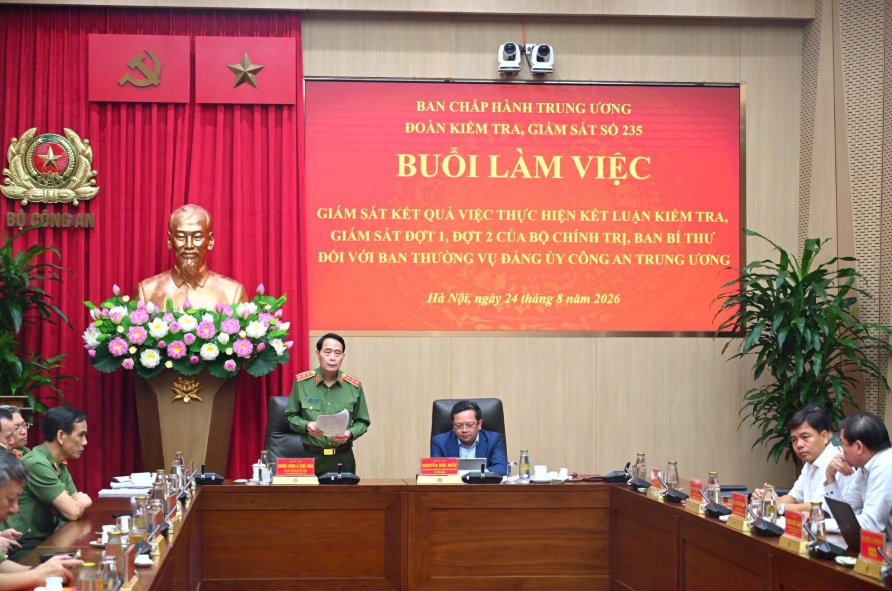 ĐOÀN KIỂM TRA, GIÁM SÁT SỐ 235 CỦA BỘ CHÍNH TRỊ, BAN BÍ THƯ LÀM VIỆC VỚI BAN THƯỜNG VỤ ĐẢNG UỶ CÔNG AN TRUNG ƯƠNG