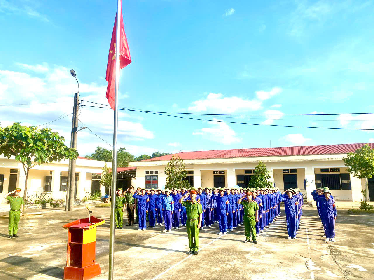 THỰC HIỆN NGHIÊM TÚC QUY TRÌNH CAI NGHIỆN MA TUÝ CHO HỌC VIÊN