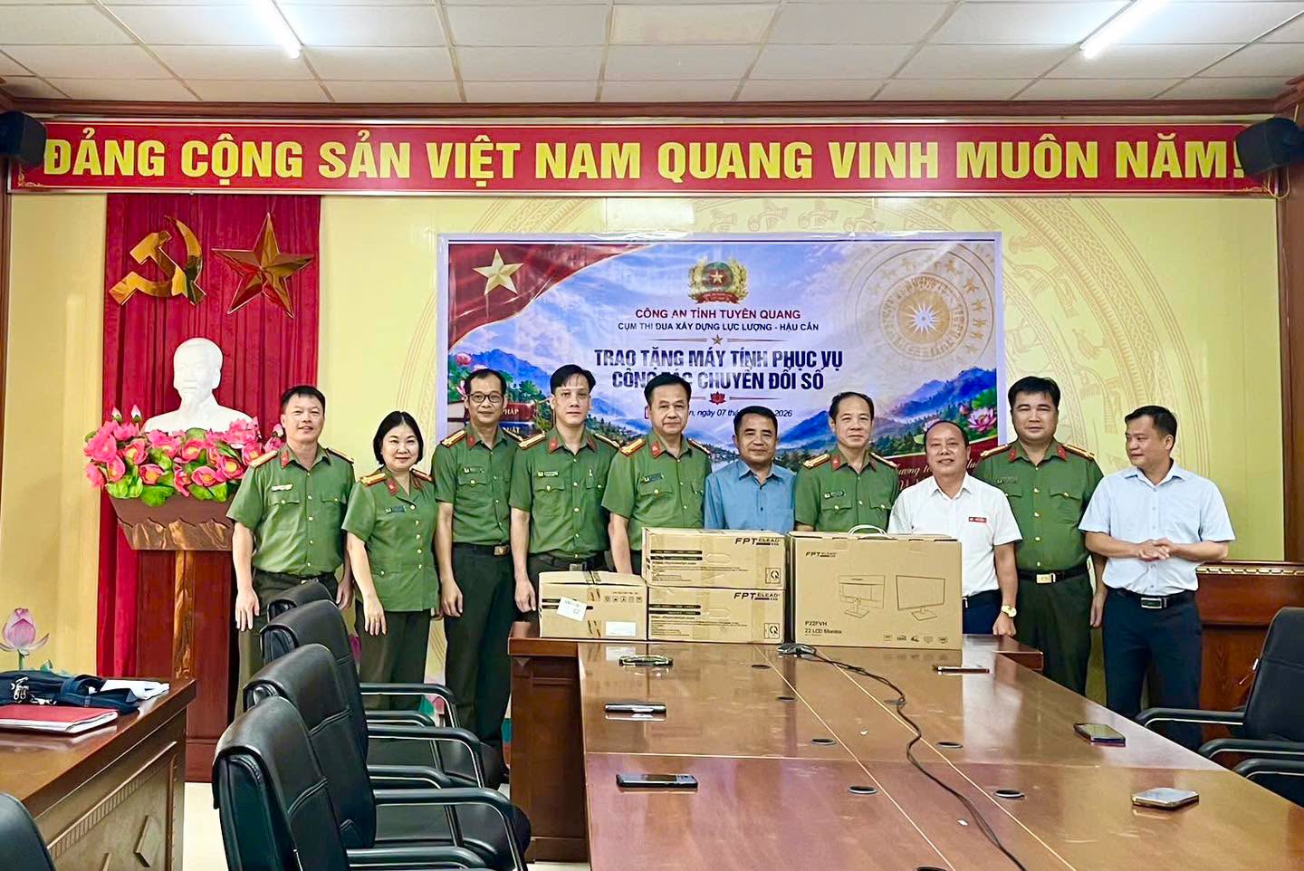 CỤM THI ĐUA XÂY DỰNG LỰC LƯỢNG - HẬU CẦN ĐỒNG HÀNH CÙNG GIÁO DỤC VÀ CHUYỂN ĐỔI SỐ TẠI XÃ XÍN MẦN