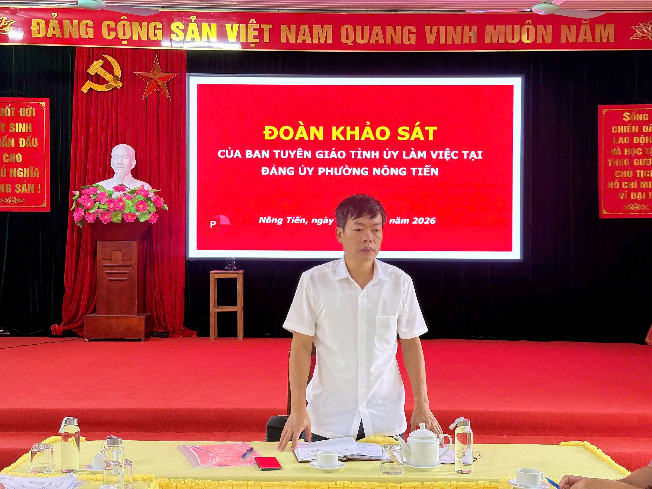 Ban Tuyên giáo Tỉnh ủy khảo sát công tác giáo dục và triển khai Nghị quyết 71-NQ/TW tại phường Nông Tiến