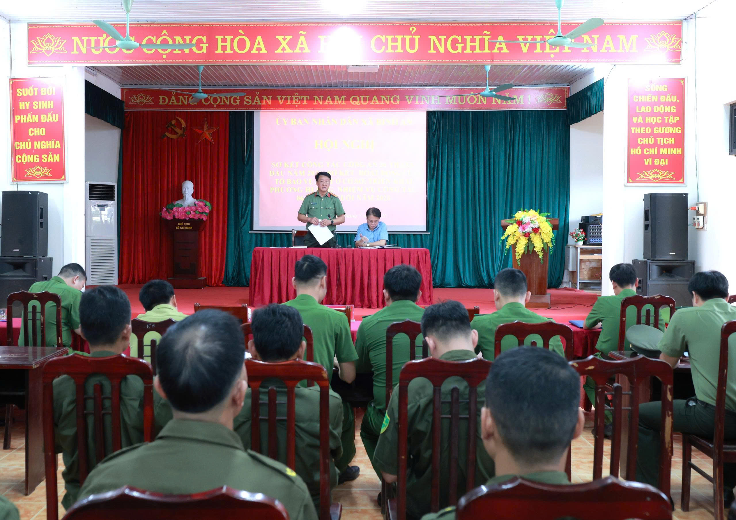 Xã Bình An tổ chức Hội nghị sơ kết công tác của lực lượng tham gia bảo vệ an ninh, trật tự ở cơ sở 6 tháng đầu năm 2026 và công bố Quyết định về Tổ ANTT