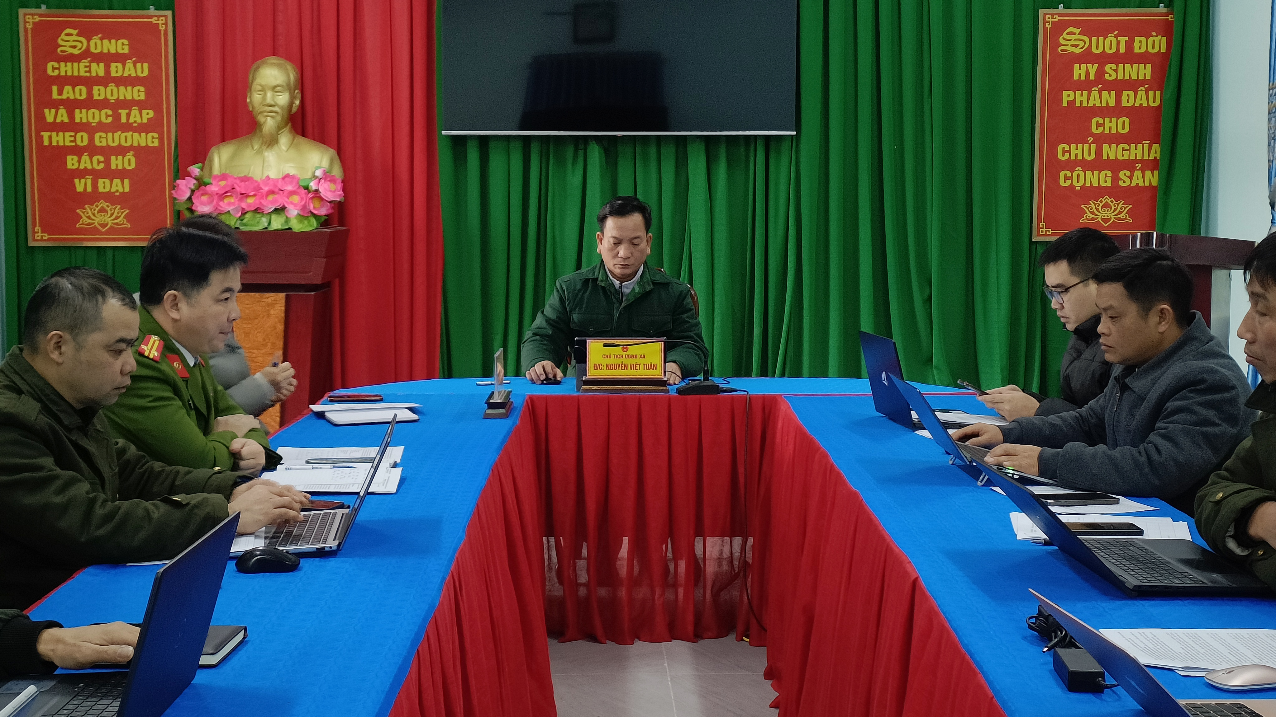 Ban chỉ đạo tết Nguyên đán Bính Ngọ năm 2026 xã Thàng Tín họp đánh giá kết quả thực hiện nhiệm vụ