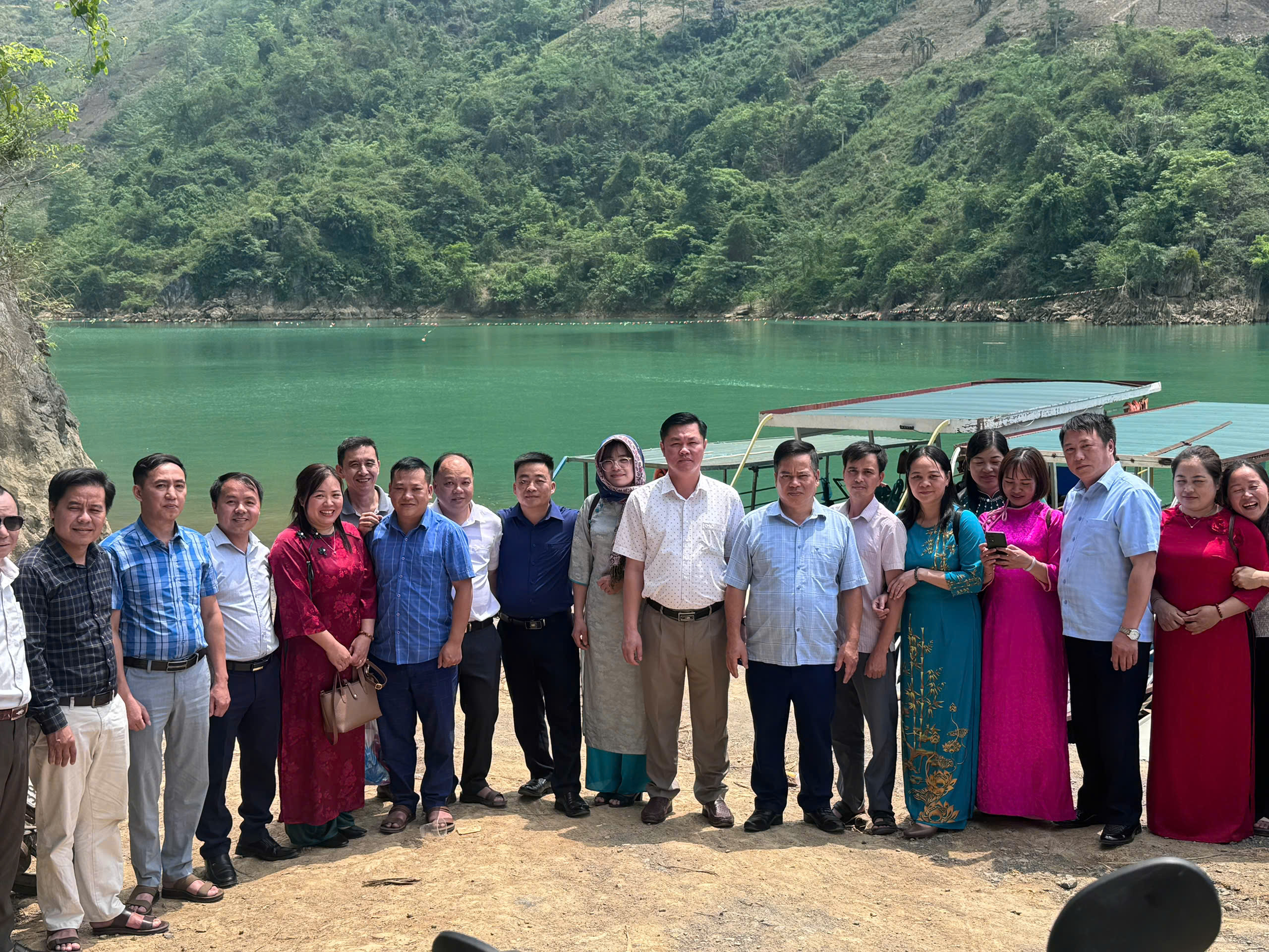 Trao đổi học tập kinh nghiệm về công tác xây dựng Đảng giữa Đảng ủy xã Niêm Sơn tỉnh Tuyên Quang và Đảng ủy xã Nam Quang tỉnh Cao Bằng