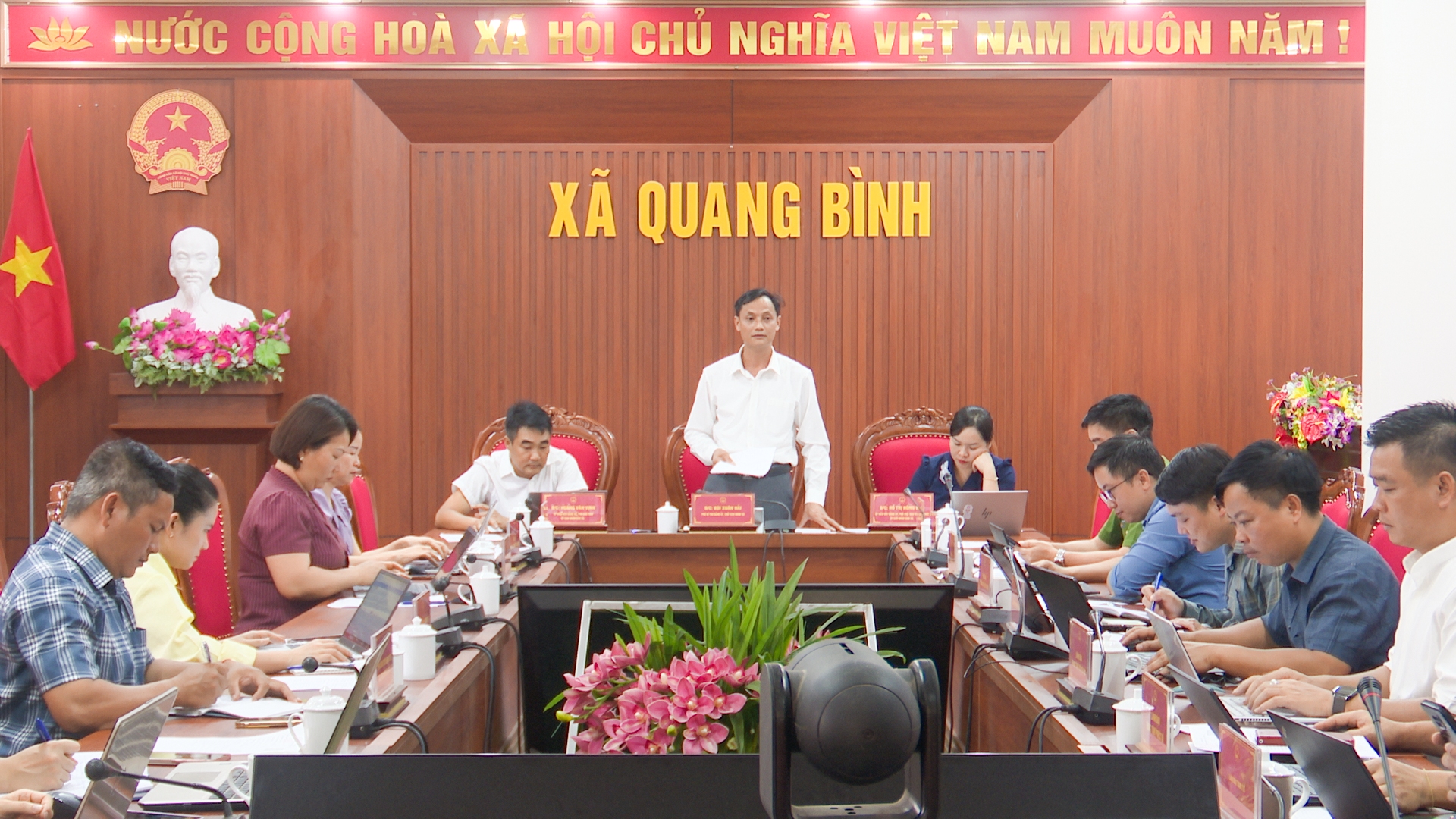 QUANG BÌNH TỔ CHỨC PHIÊN HỌP UBND XÃ THÁNG 5 NĂM 2026