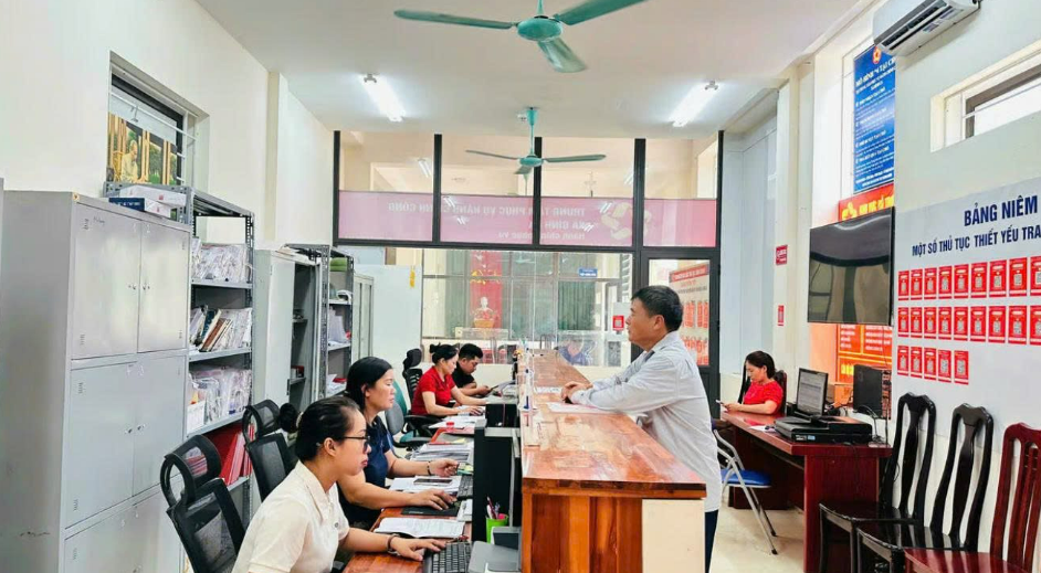 TUYÊN QUANG ĐỔI MỚI PHƯƠNG THỨC LÃNH ĐẠO, PHONG CÁCH LÀM VIỆC VÀ ĐẨY MẠNH CẢI CÁCH HÀNH CHÍNH TRONG Đ ẢNG GIAI ĐOẠN 2026 - 2030