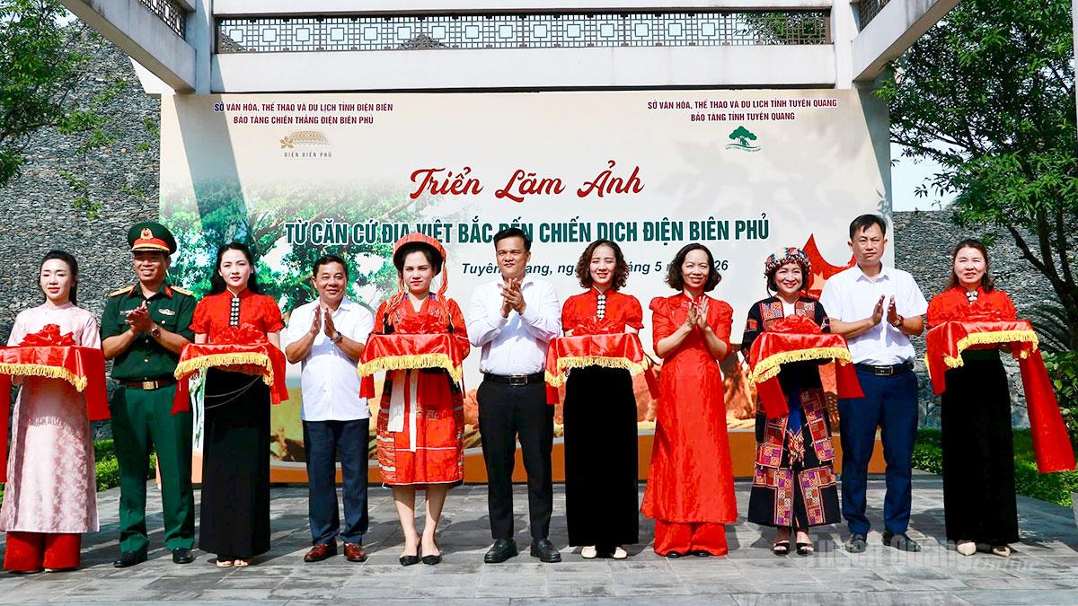Triển lãm ảnh “Từ căn cứ địa Việt Bắc đến Chiến dịch Điện Biên Phủ”