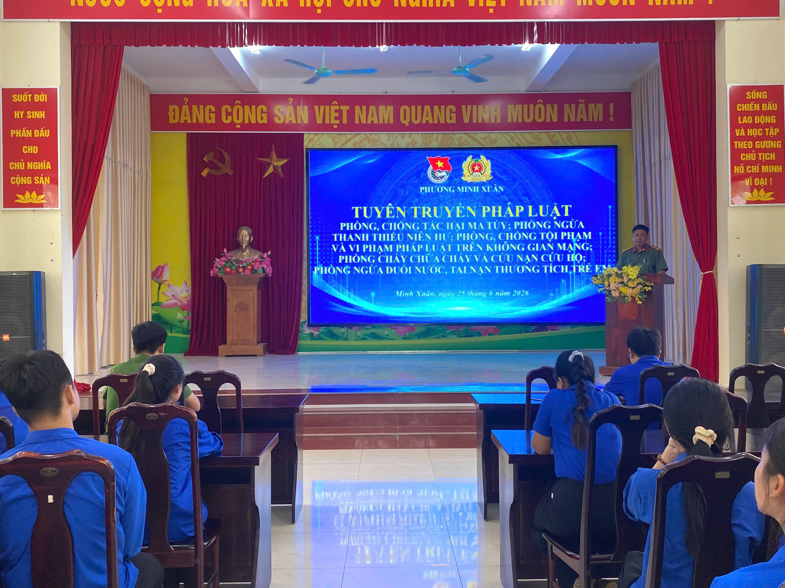 CÔNG AN PHƯỜNG MINH XUÂN TÍCH CỰC CÁC HOẠT ĐỘNG TUYÊN TRUYỀN PHÁP LUẬT CHO ĐOÀN VIÊN, THANH NIÊN 
