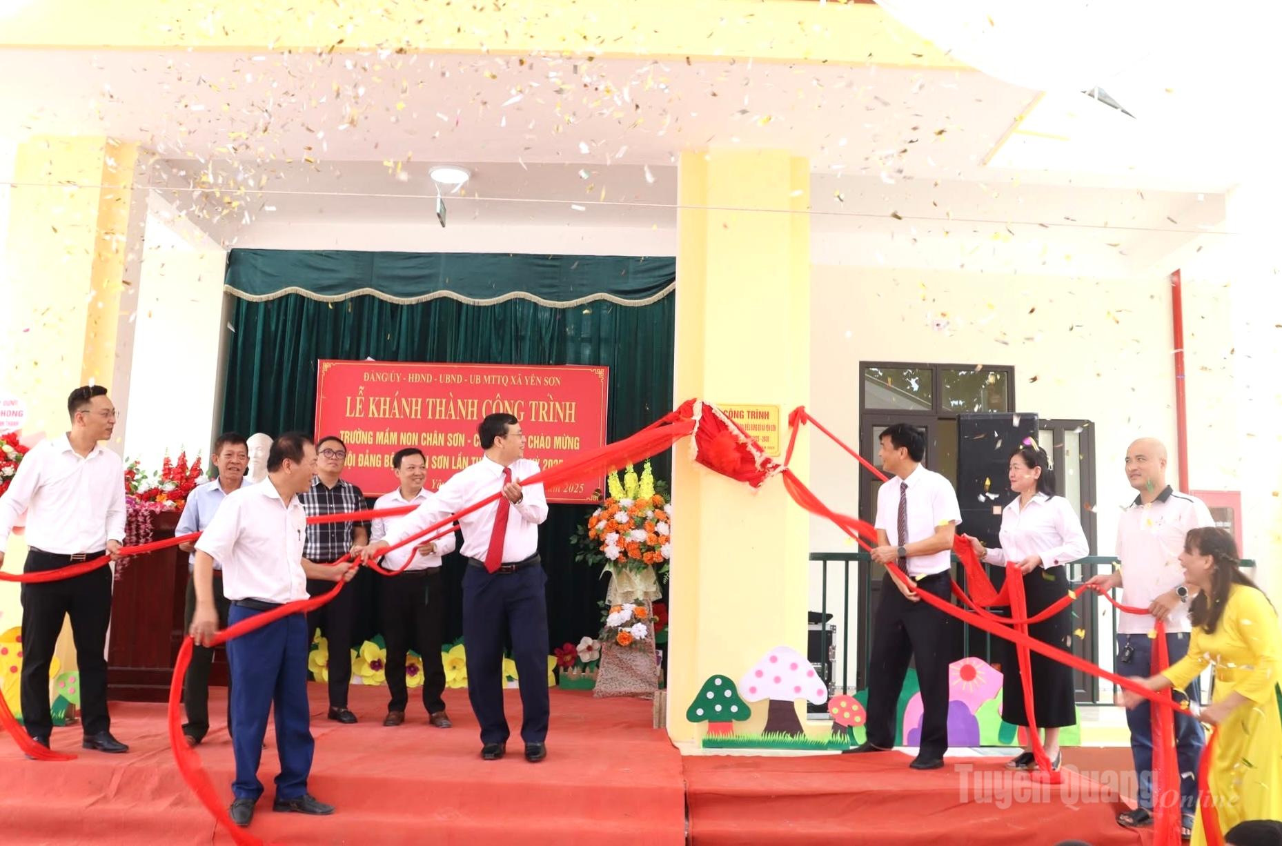 Sôi nổi các công trình chào mừng đại hội Đảng