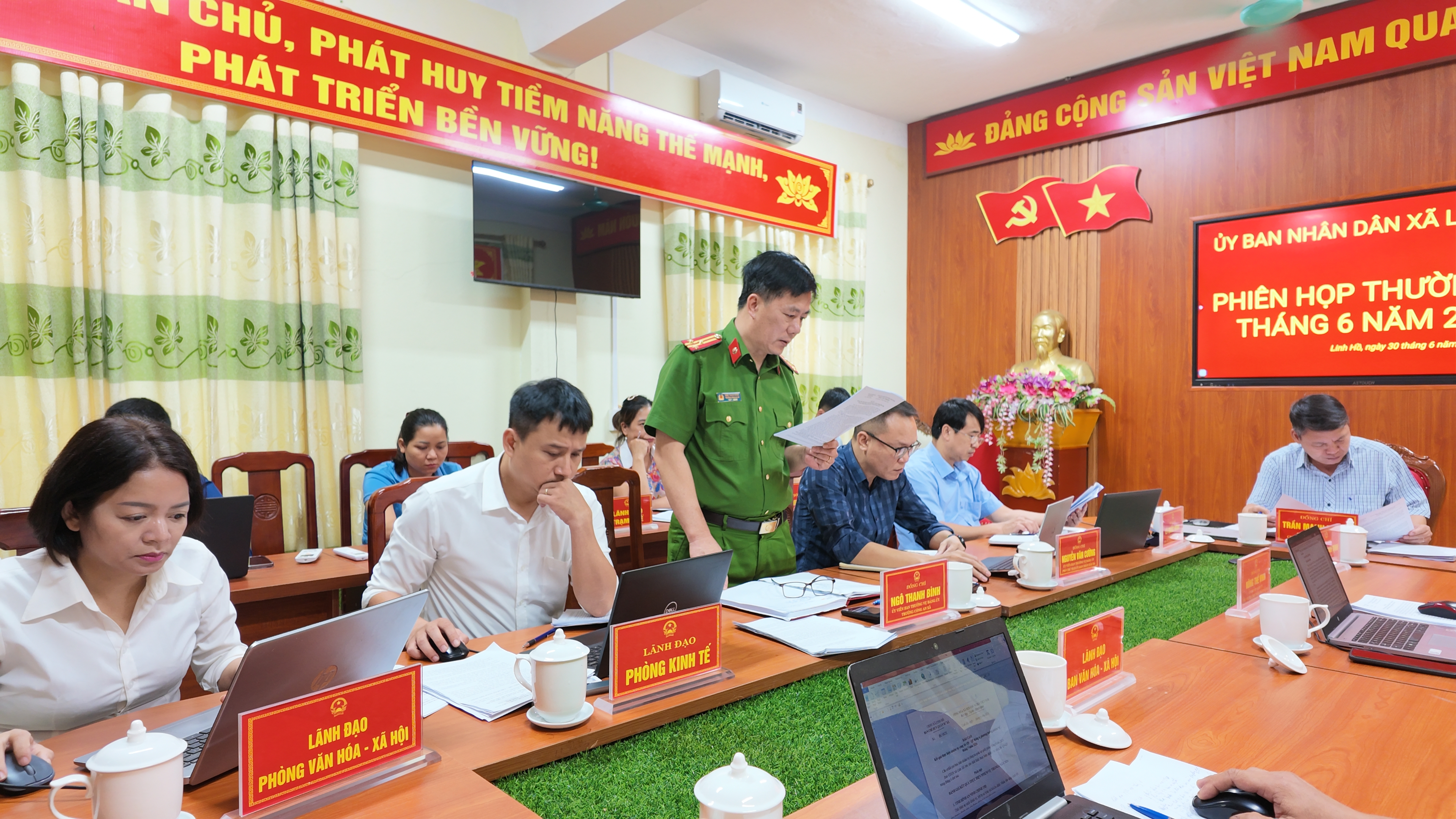 Phi&ecirc;n họp 4.JPG