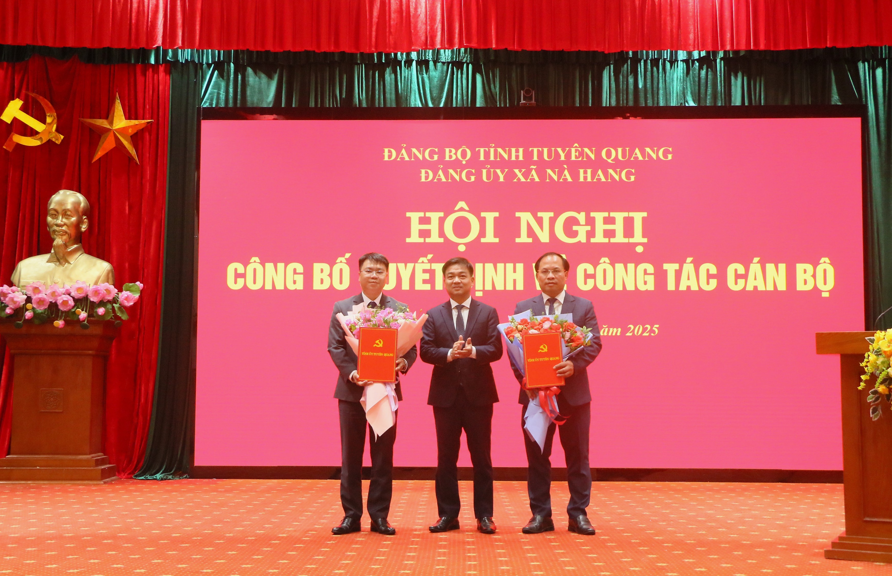 Hội nghị công bố quyết định về công tác cán bộ