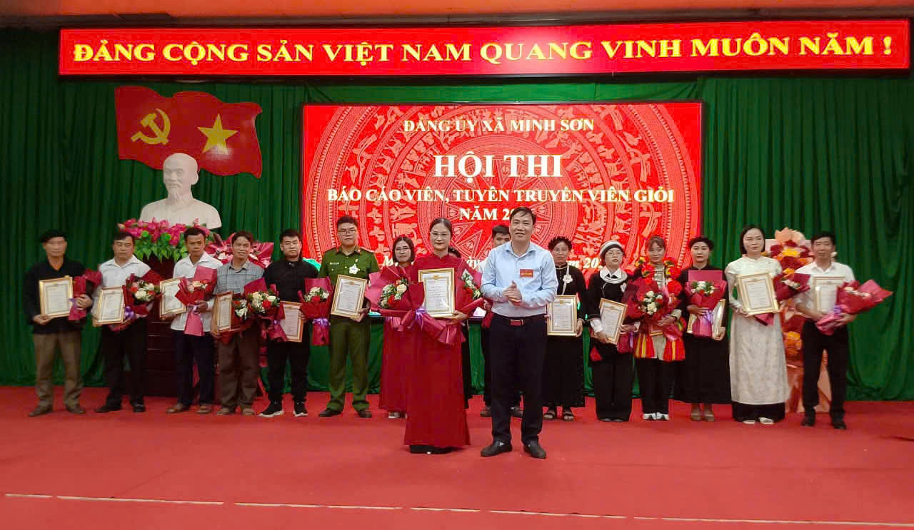 Xã Minh Sơn vừa tổ chức Hội thi báo cáo viên, tuyên truyền viên giỏi năm 2026 trong không khí sôi nổi, thiết thực.