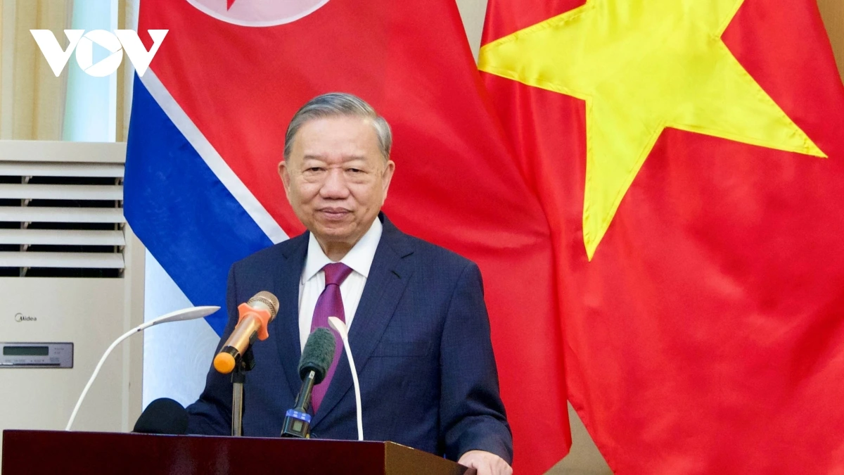 Tổng Bí thư: Việt Nam cam kết đóng góp hết khả năng cho hoà bình của Triều Tiên
