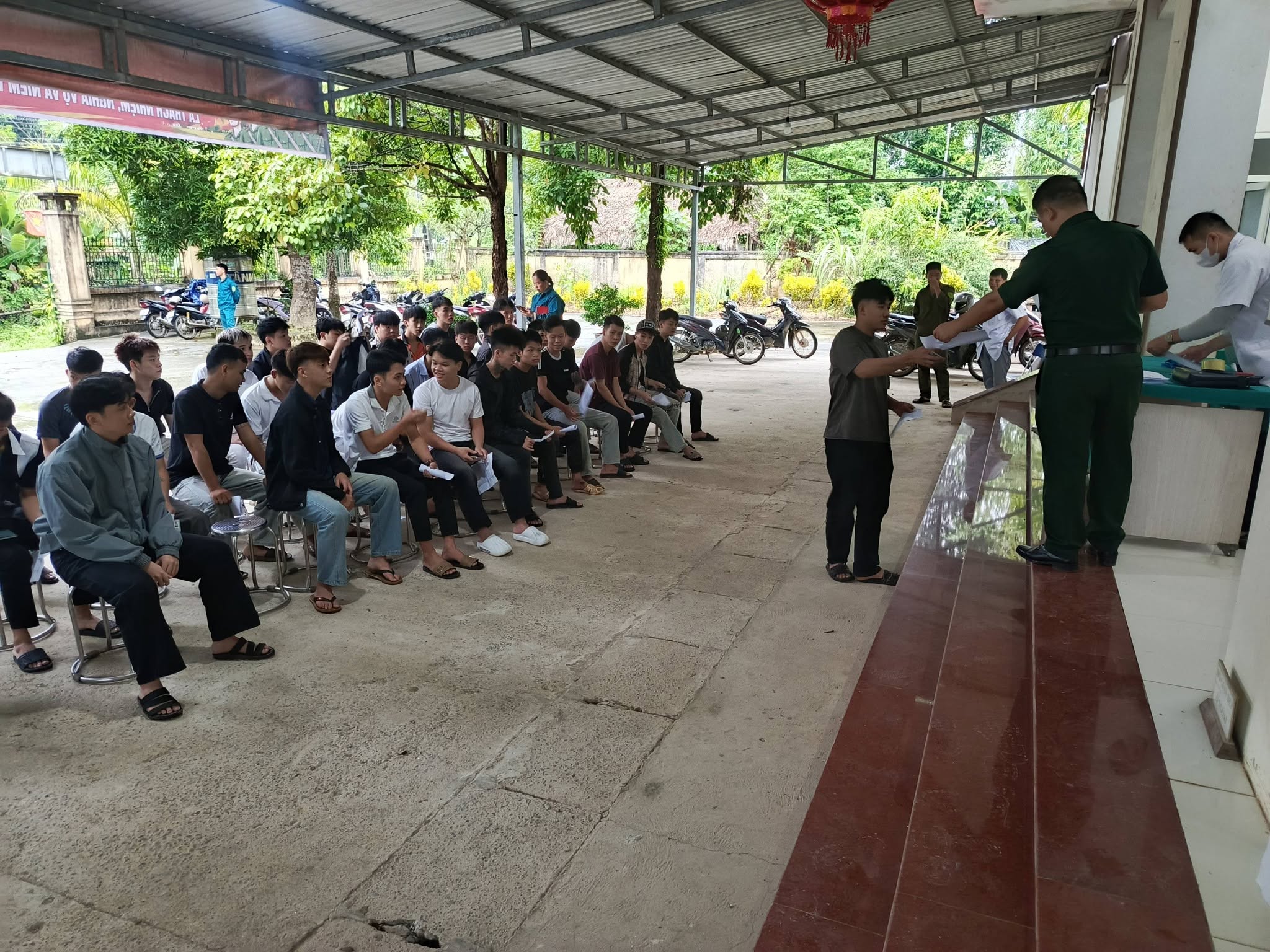 TRUNG HÀ TỔ CHỨC KHÁM SƠ TUYỂN CÔNG DÂN NHẬP NGŨ NĂM 2027