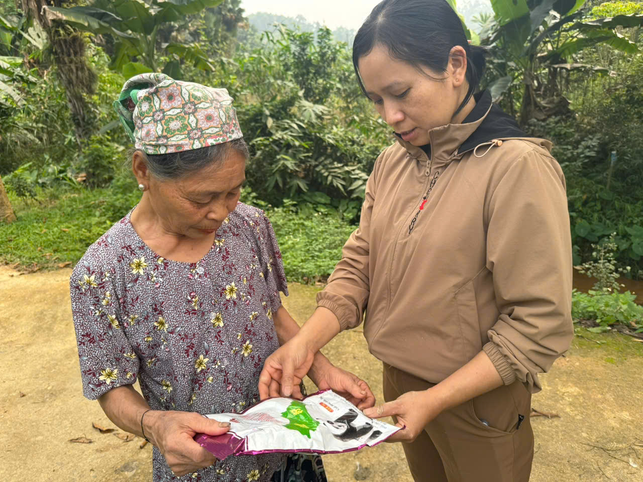 Ktra l&uacute;a,.jpg