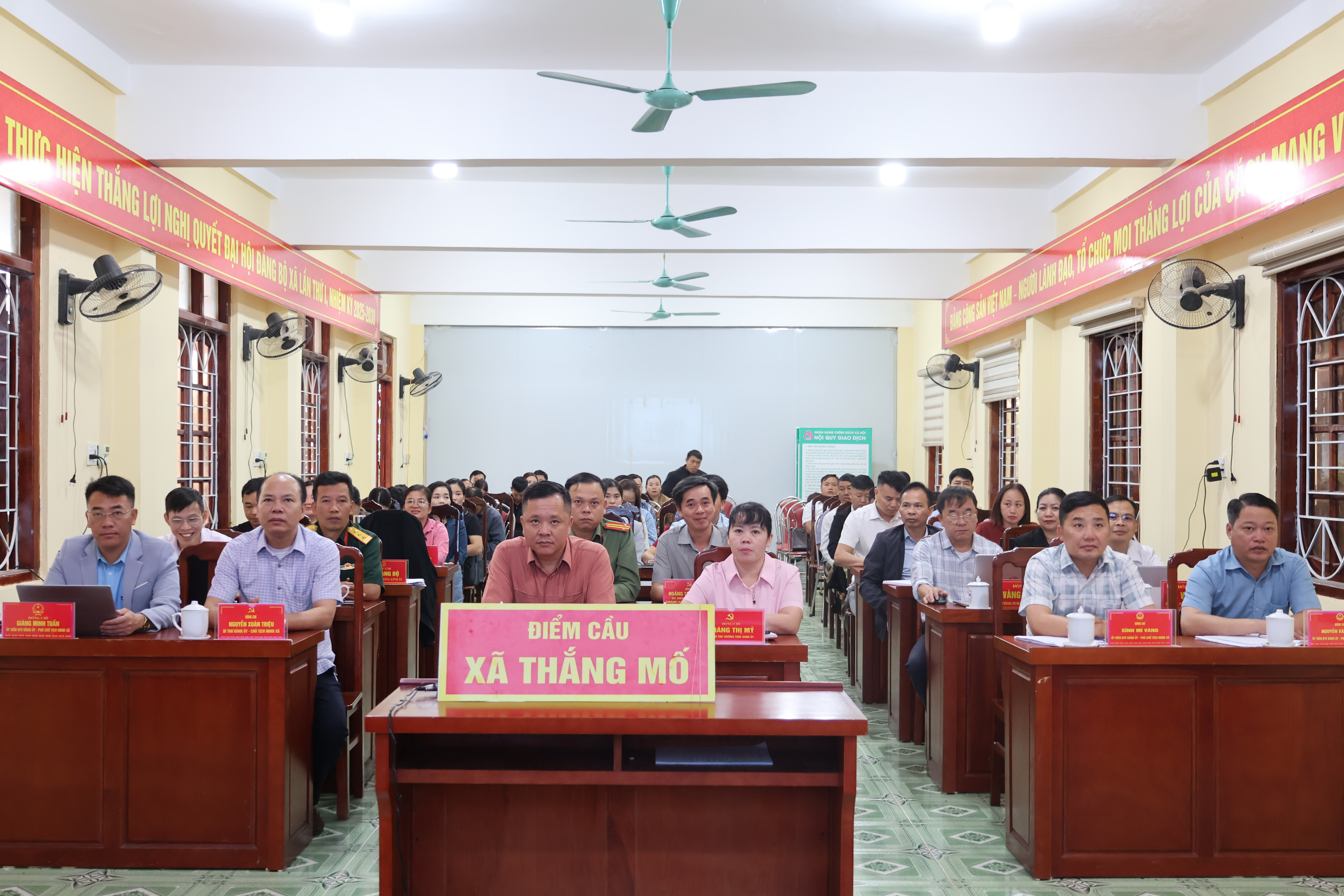 XÃ THẮNG MỐ THAM GIA HỘI NGHỊ TRỰC TUYẾN TOÀN QUỐC QUÁN TRIỆT NGHỊ QUYẾT BAN CHẤP HÀNH TRUNG ƯƠNG ĐẢNG KHÓA XIV.
