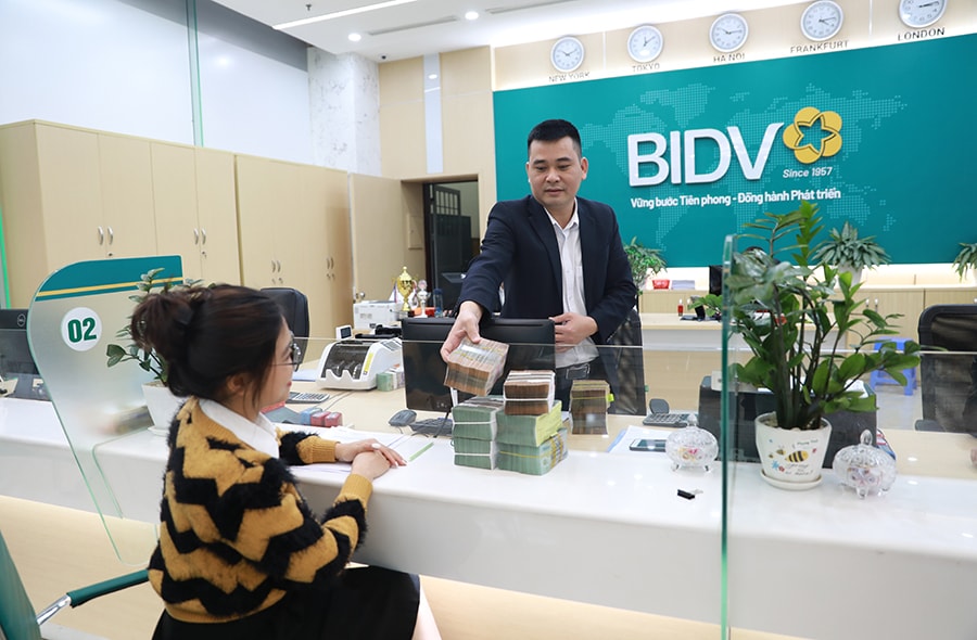 Cẩn trọng với dịch vụ đổi tiền chèn mã độc