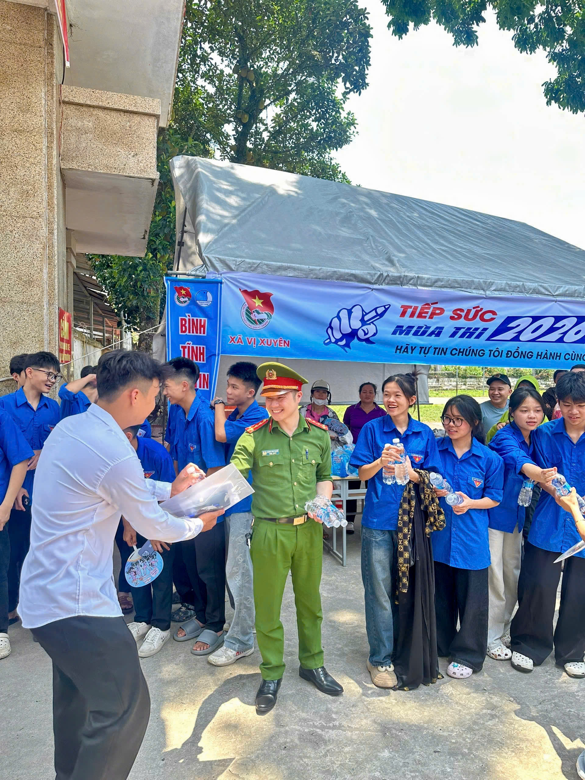 CÔNG AN XÃ VỊ XUYÊN GIỮ VỮNG AN NINH, ĐỒNG HÀNH CÙNG KỲ THI TUYỂN SINH VÀO LỚP 10 NĂM HỌC 2026–2027