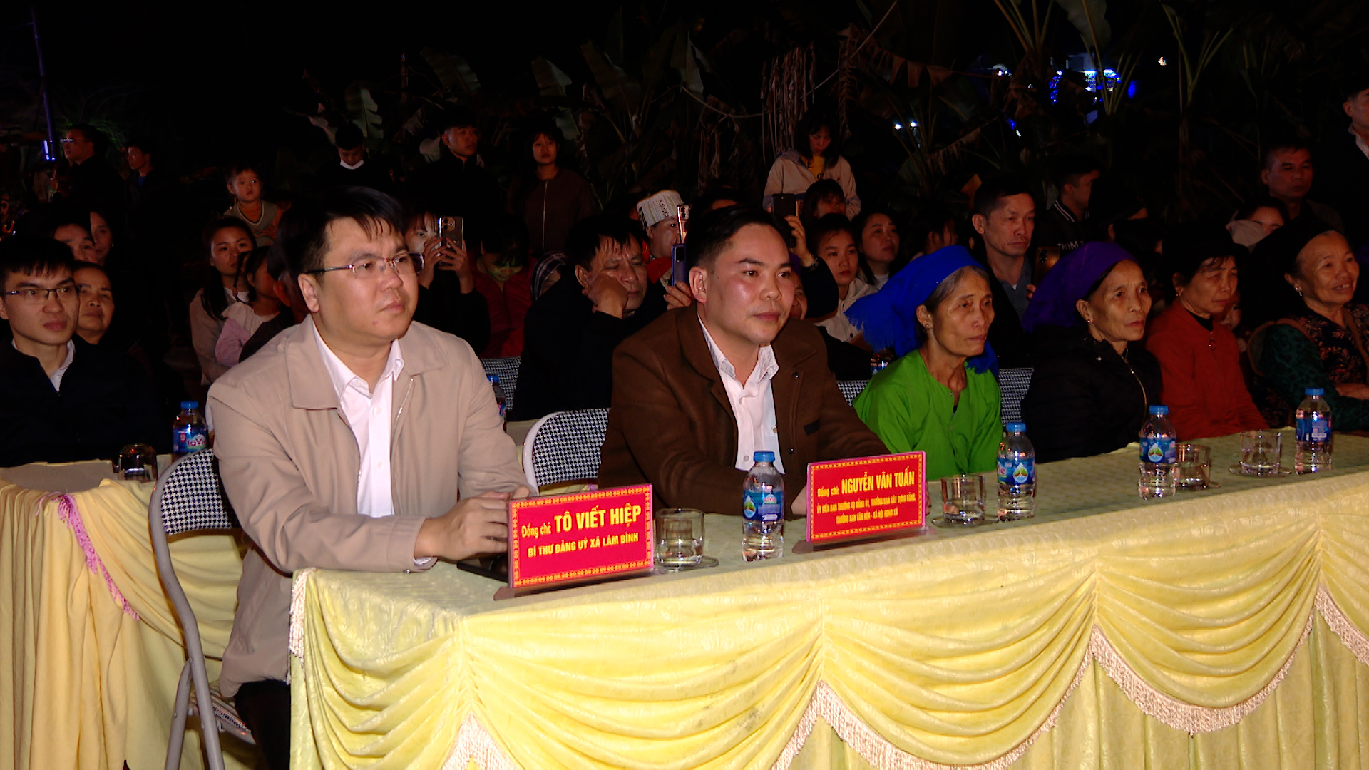 Sequence 29.00_01_32_16.Still002.jpg