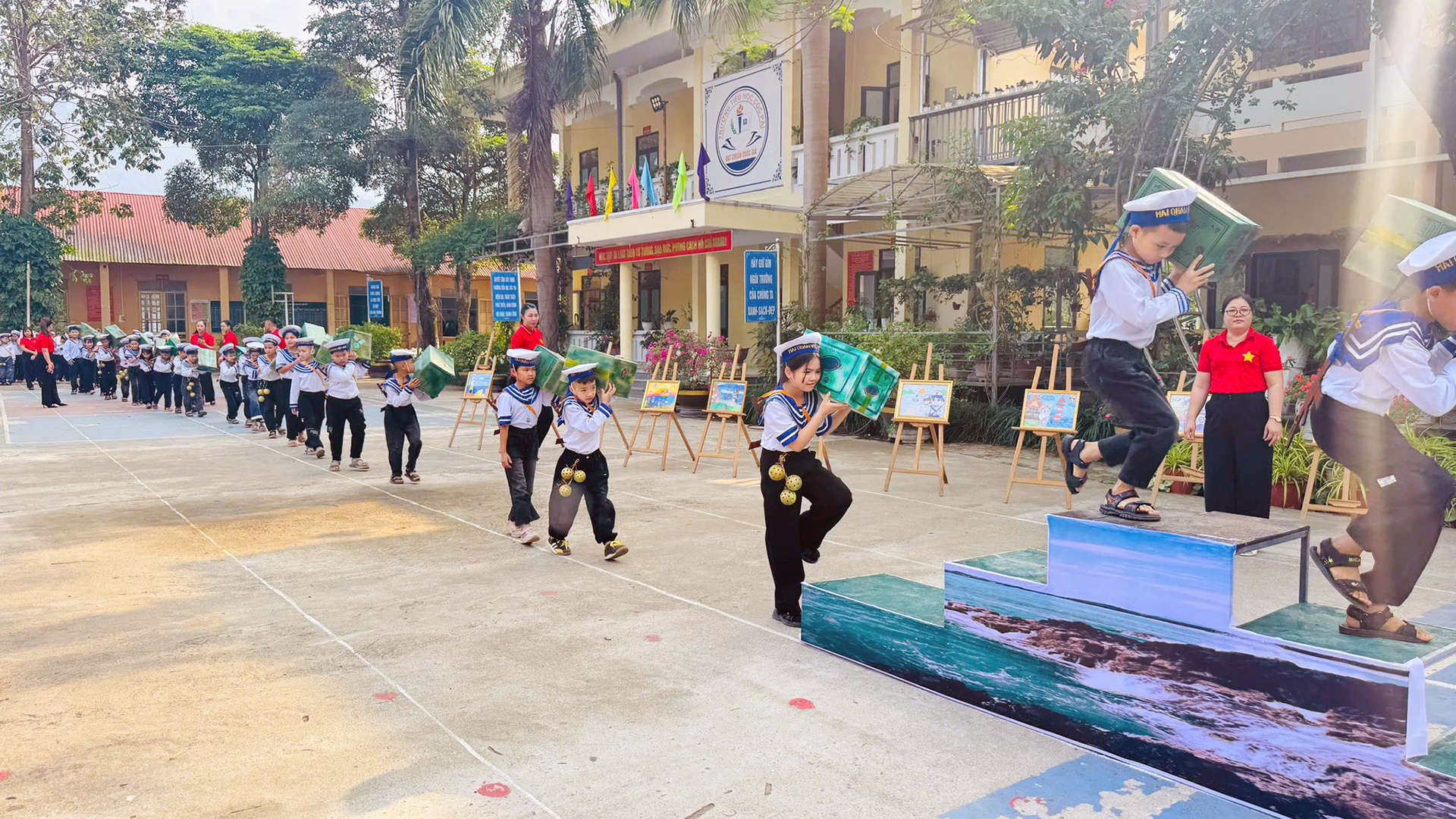 trải nghiệm em y&ecirc;u biển đảo (11).jpg