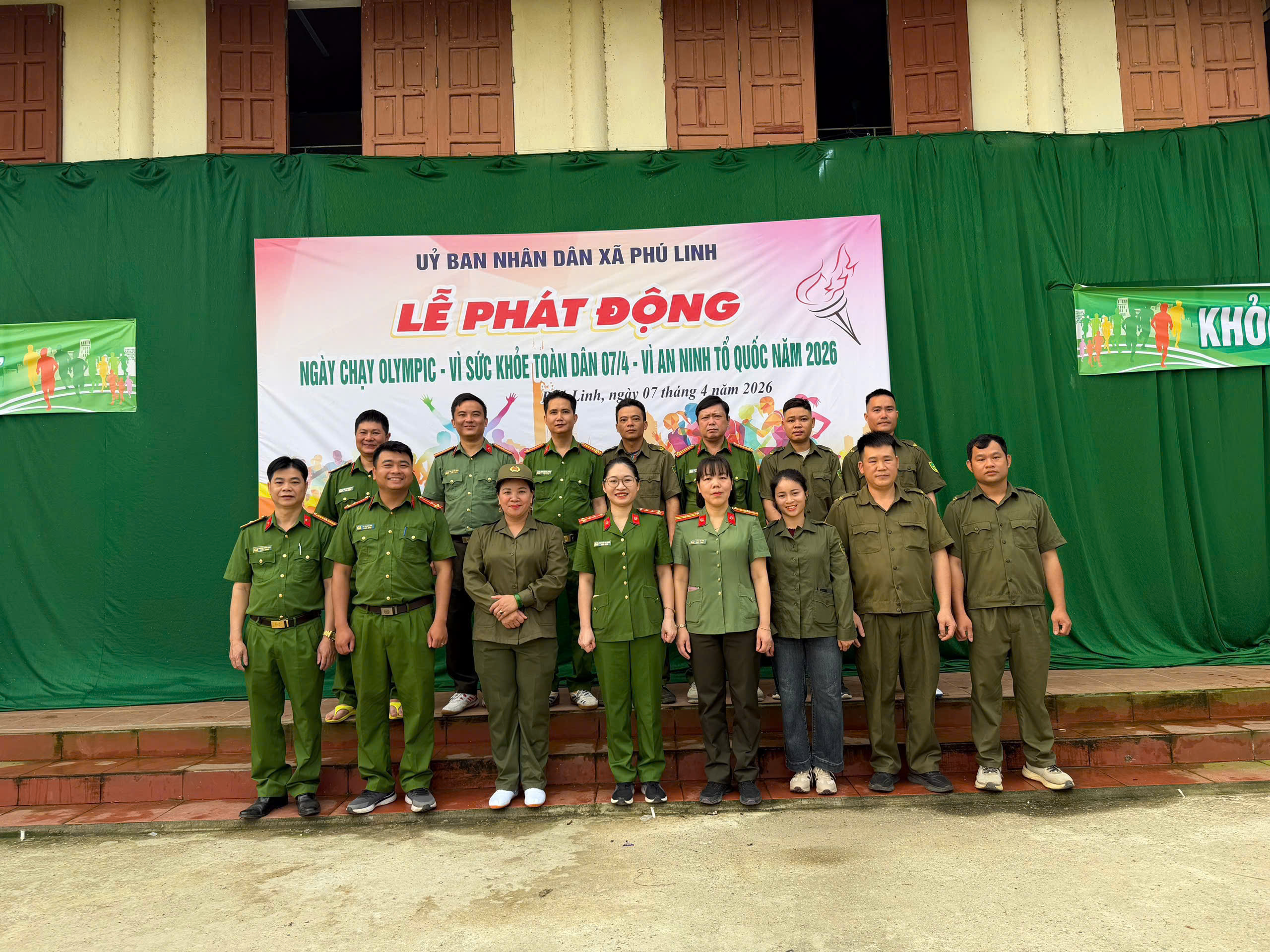  SÔI NỔI NGÀY CHẠY OLYMPIC TẠI XÃ PHÚ LINH - VÌ SỨC KHỎE TOÀN DÂN 