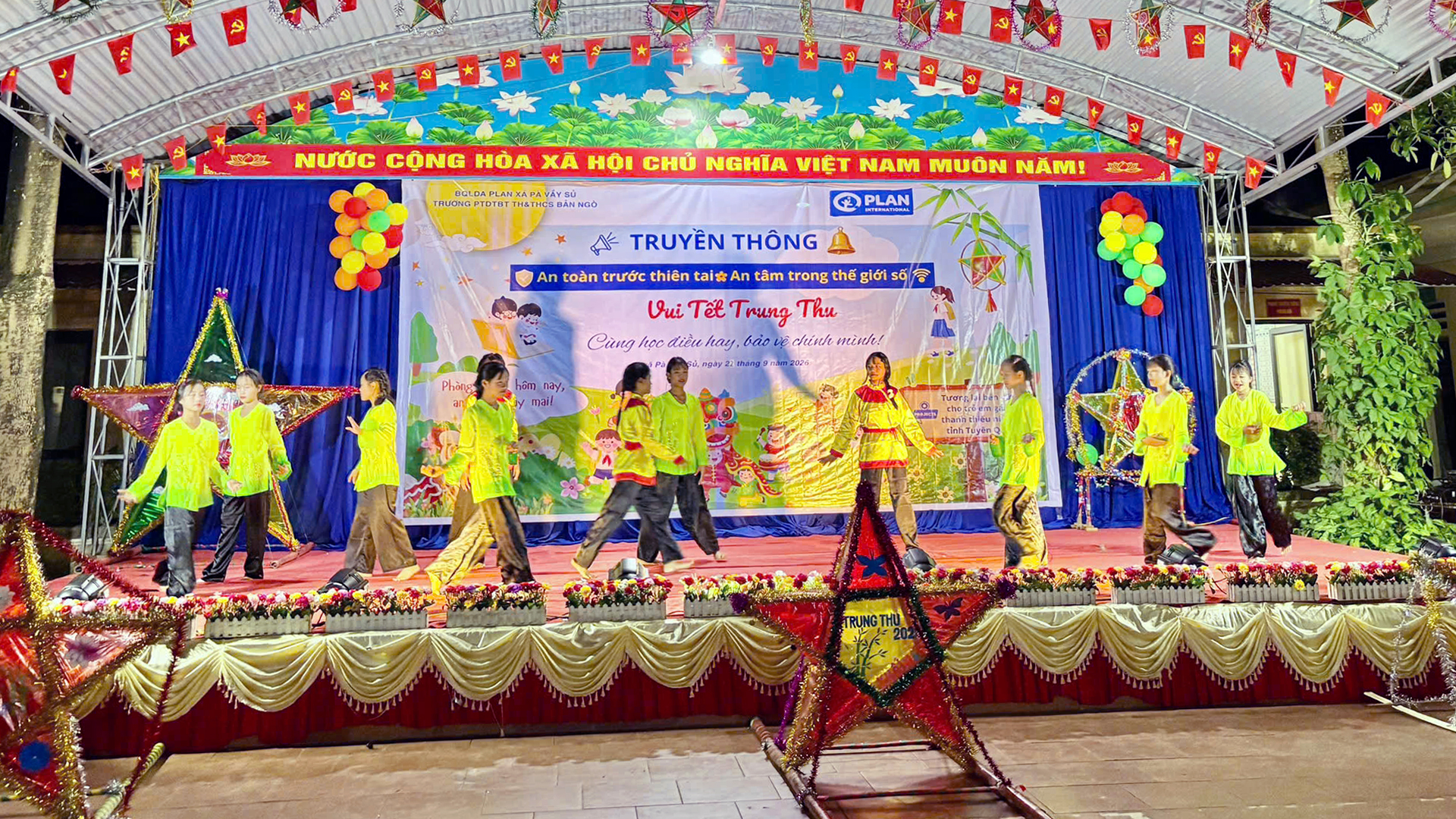 Lồng ghép nhiều hoạt động vui Tết Trung thu cho thiếu nhi