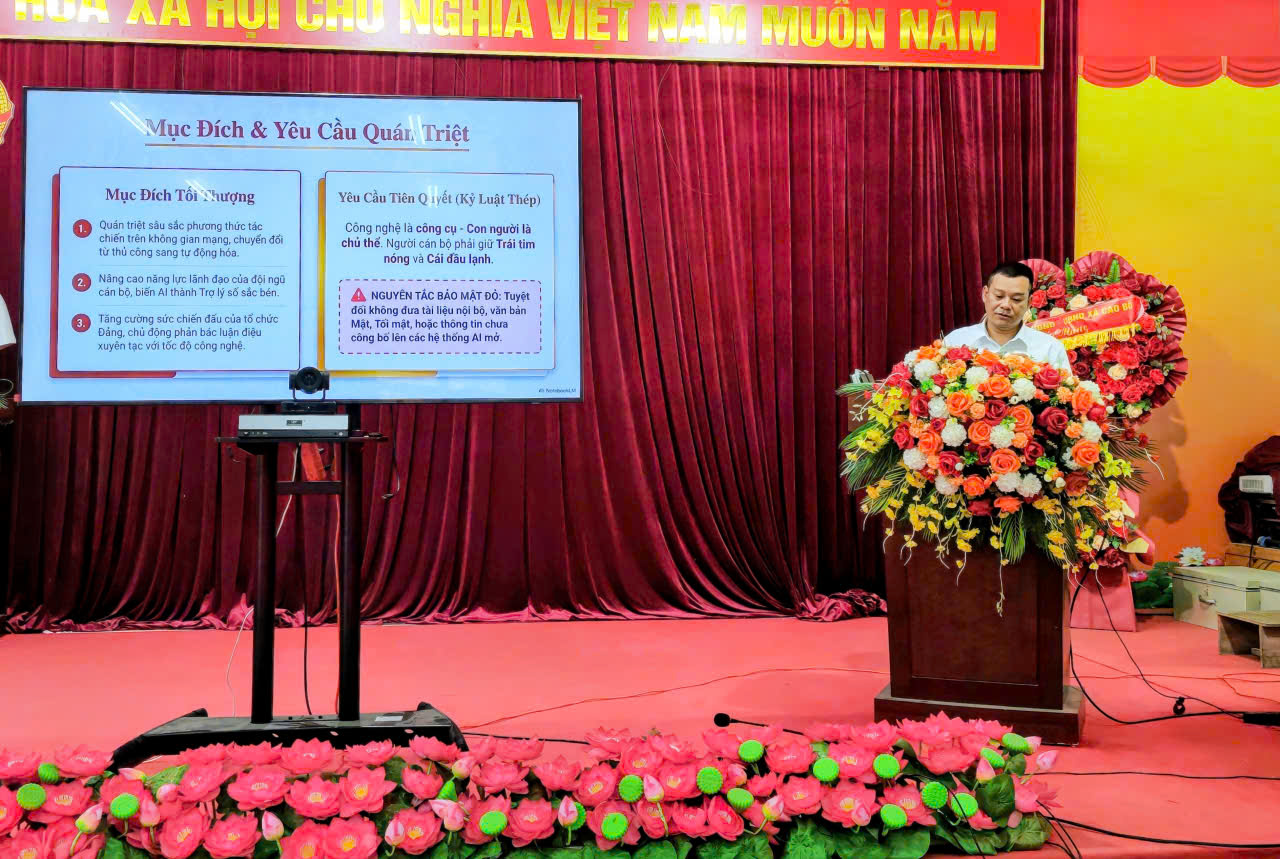 Xã Cao Bồ tổ chức tập huấn ứng dụng trí tuệ nhân tạo (AI) và chuyển đổi số cho cán bộ, công chức