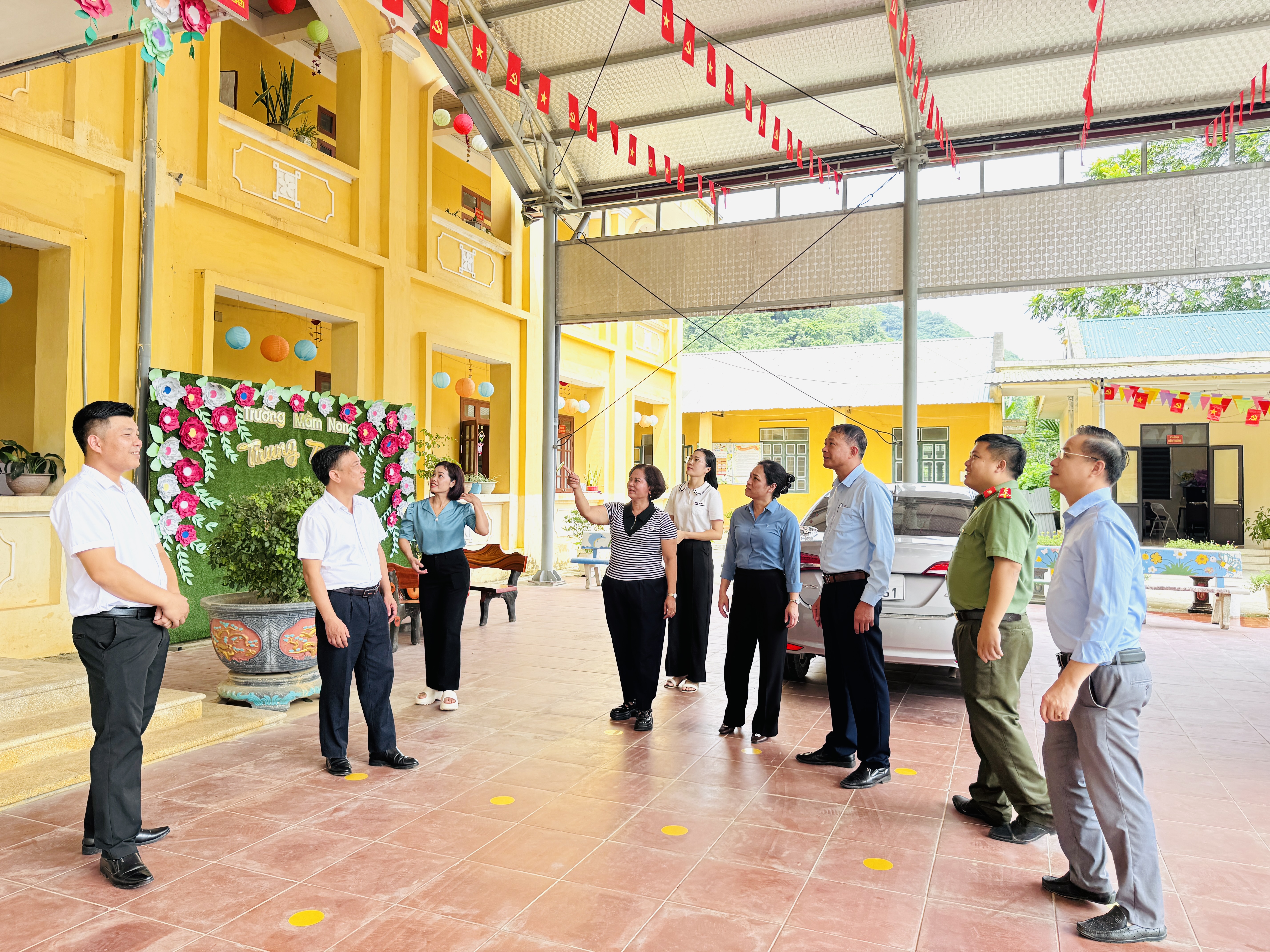 XÃ XUÂN VÂN KIỂM TRA CÔNG TÁC CHUẨN BỊ NĂM HỌC MỚI 2026–2027 TẠI CÁC TRƯỜNG HỌC