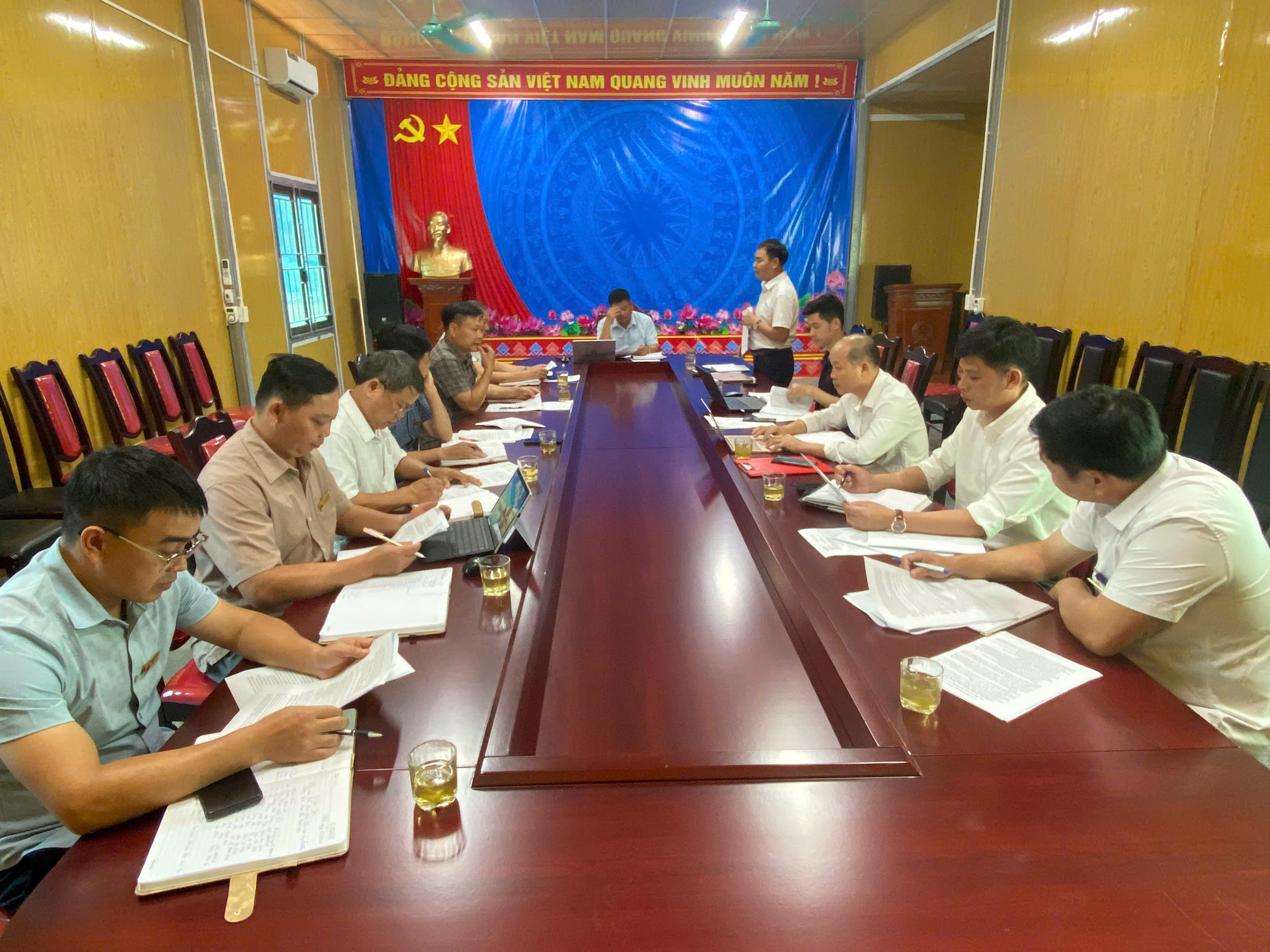 ĐOÀN GIÁM SÁT CỦA THƯỜNG TRỰC HĐND XÃ QUẢNG NGUYÊN