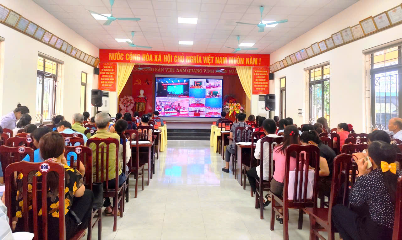 Đồng chí Trịnh Văn Quyết tiếp xúc cử tri tại tỉnh Tuyên Quang