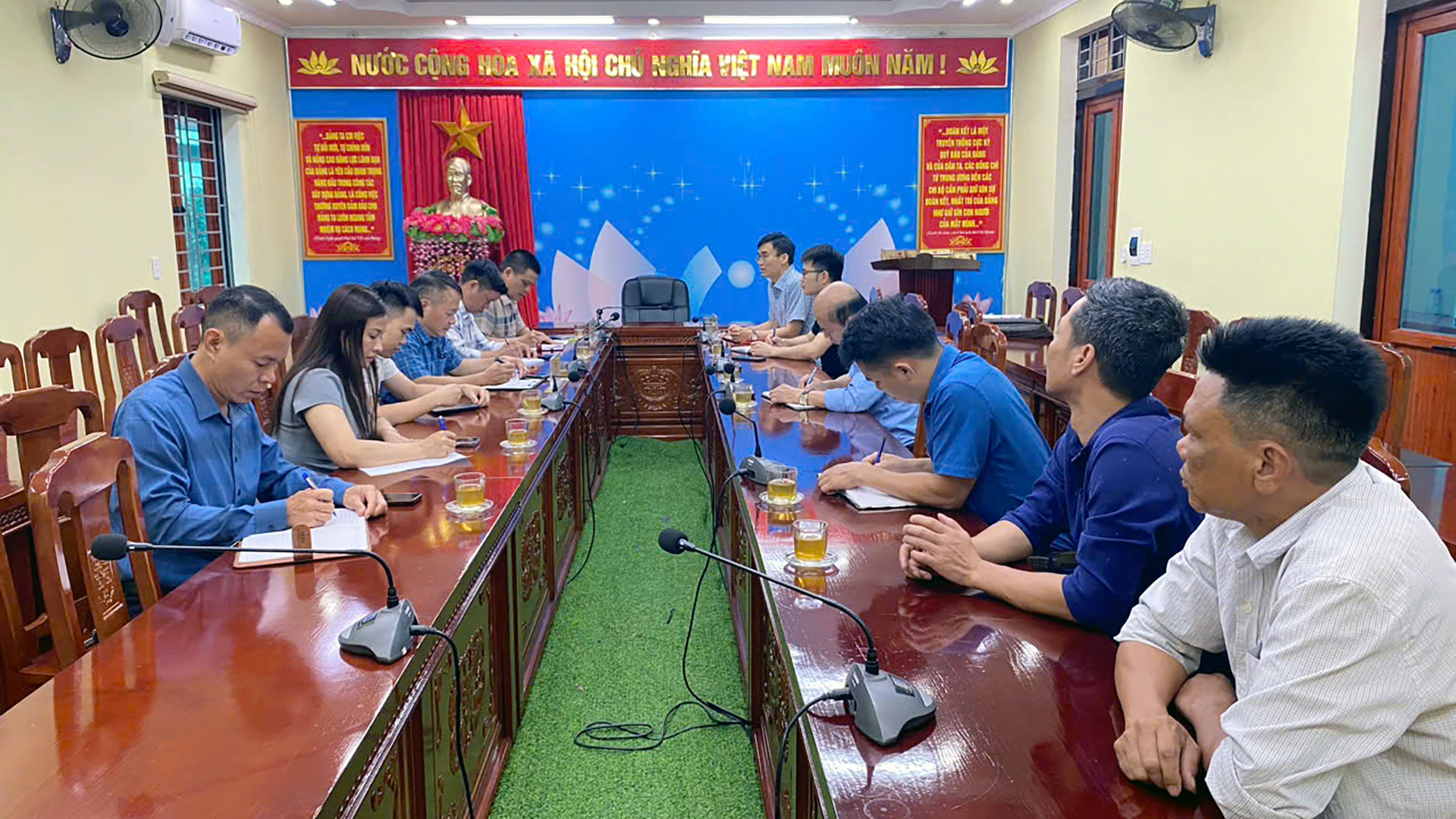 đoàn công tác cục an ninh làm việc (1).jpg