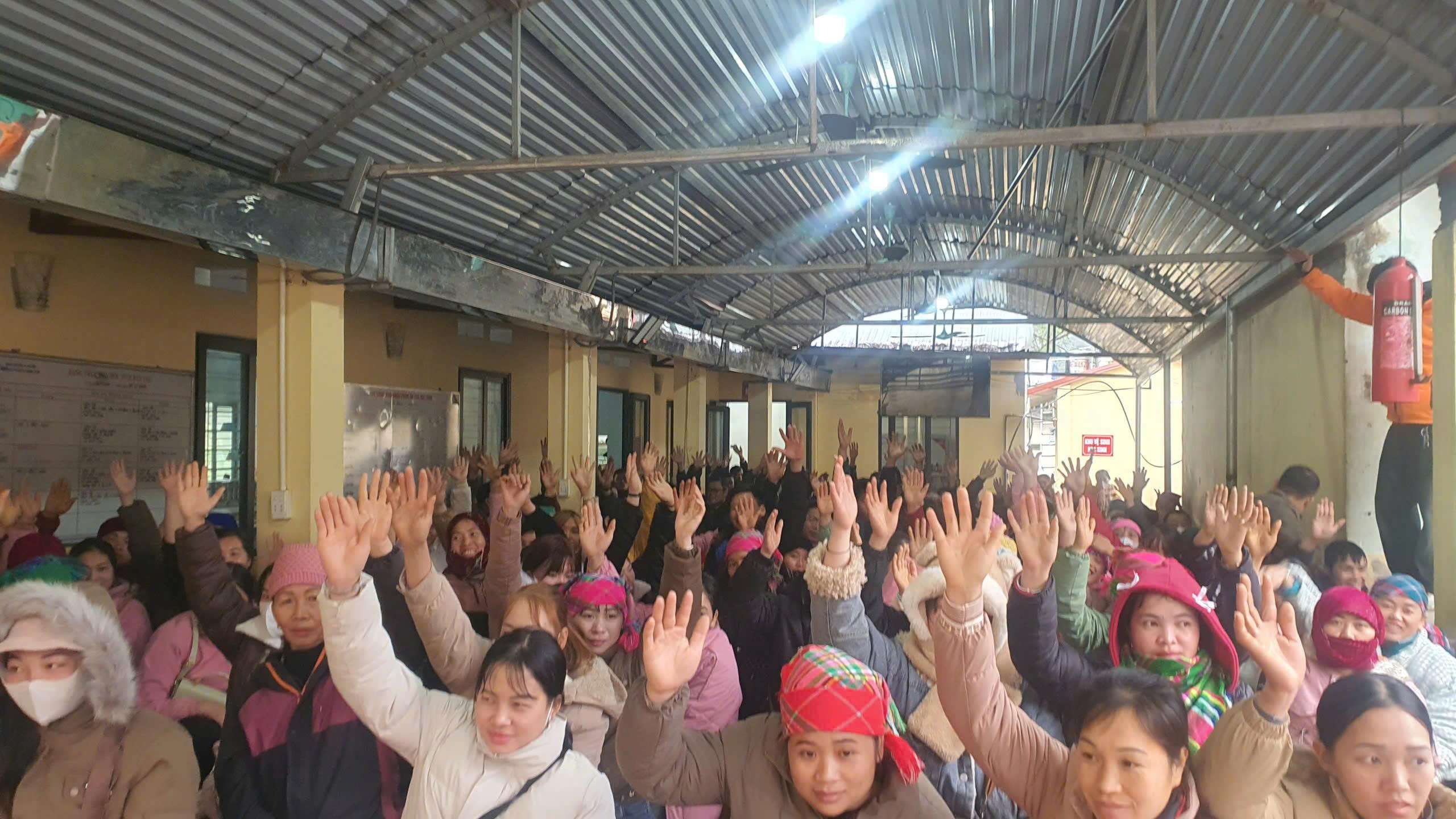 BUỔI HỌP PHỤ HUYNH BÁN TRÚ TRƯỜNG PTDTBTTH MINH TÂN.