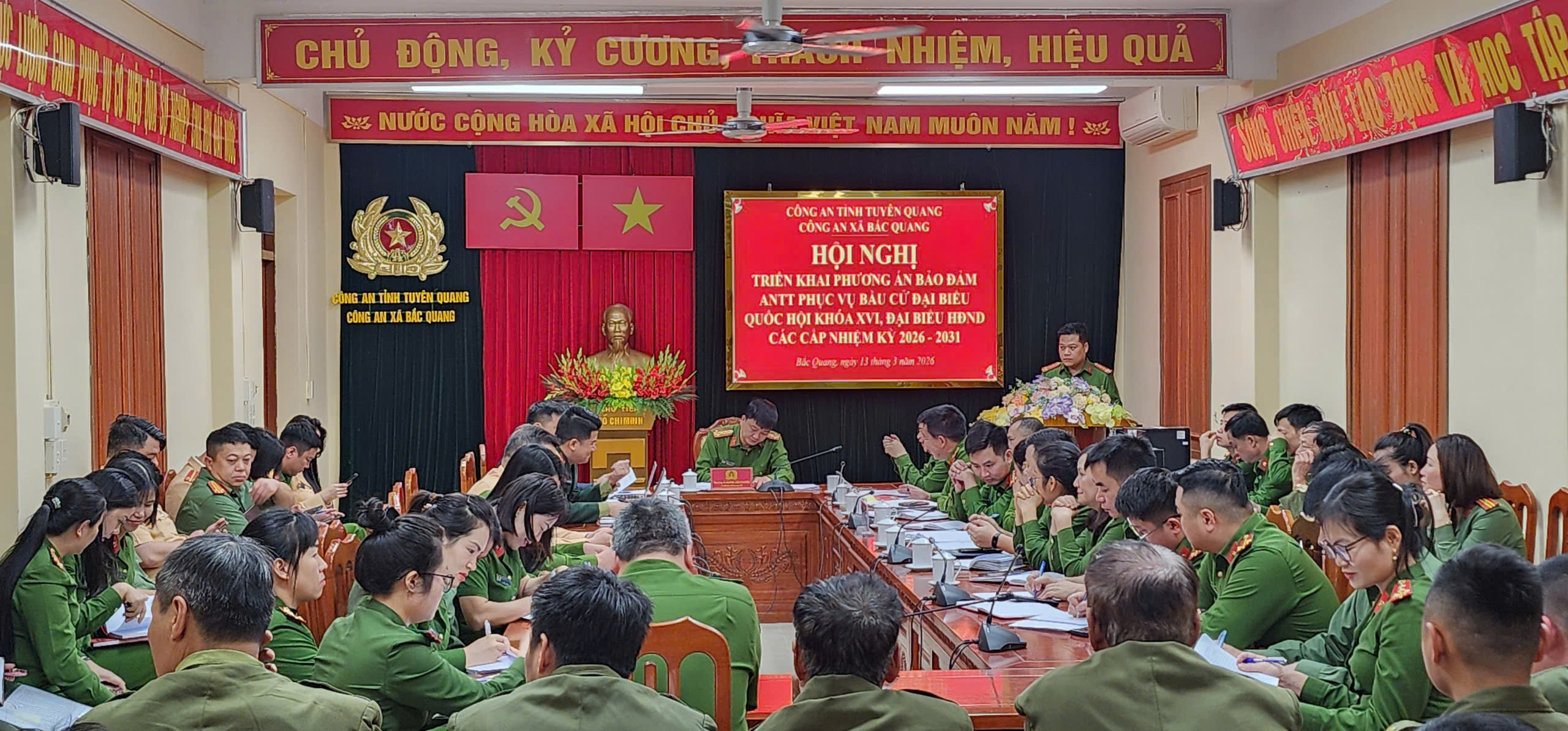 CÔNG AN XÃ BẮC QUANG TỔ CHỨC HỘI NGHỊ TRIỂN KHAI PHƯƠNG ÁN BẢO ĐẢM ANTT CUỘC BẦU CỬ