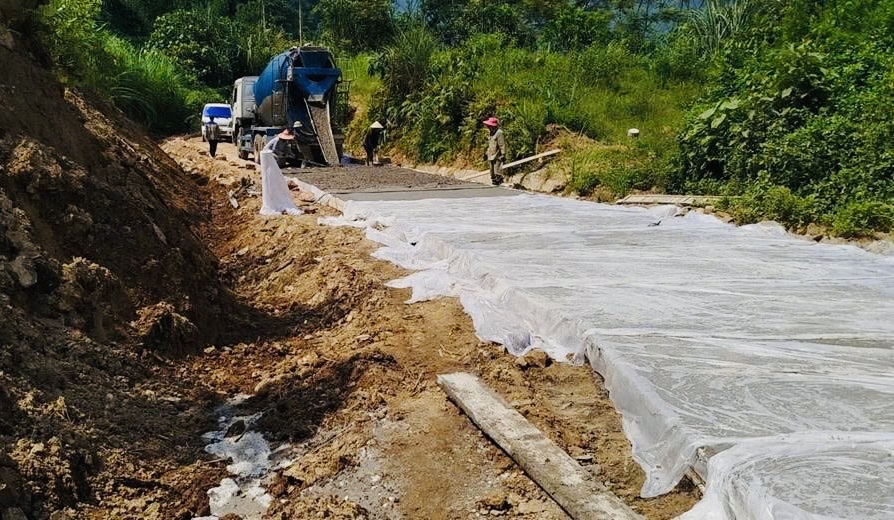 VIỆT LÂM QUYẾT LIỆT ĐẨY NHANH TIẾN ĐỘ TUYẾN ĐƯỜNG LIÊN XÃ ĐI CAO BỒ