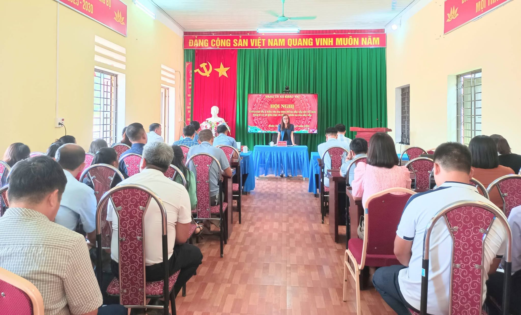 Hội nghị thảo luận lấy ý kiến vào dự thảo Đề án sắp xếp các tổ chức đảng ở cơ sở giáo dục 