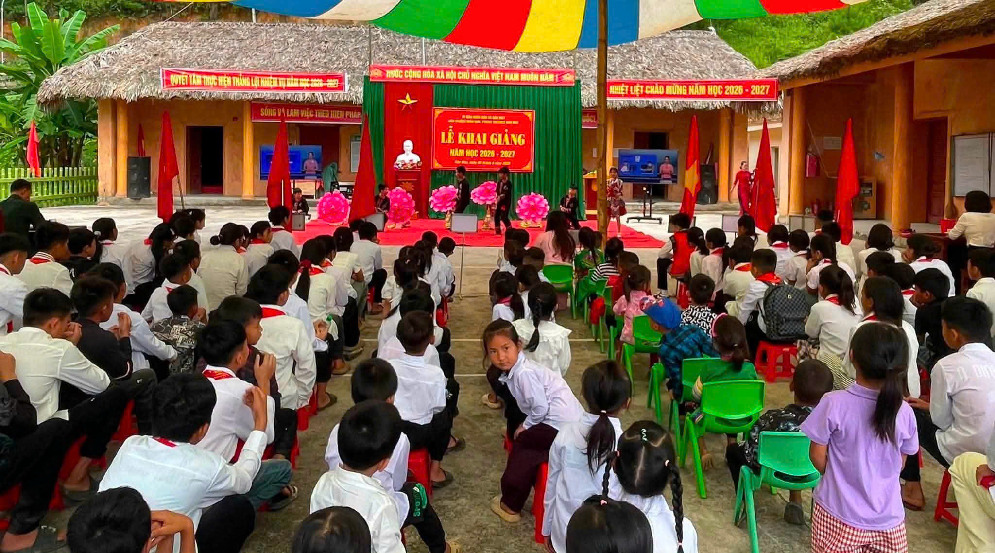 XÃ BẢN MÁY TƯNG BỪNG KHAI GIẢNG NĂM HỌC 2026–2027