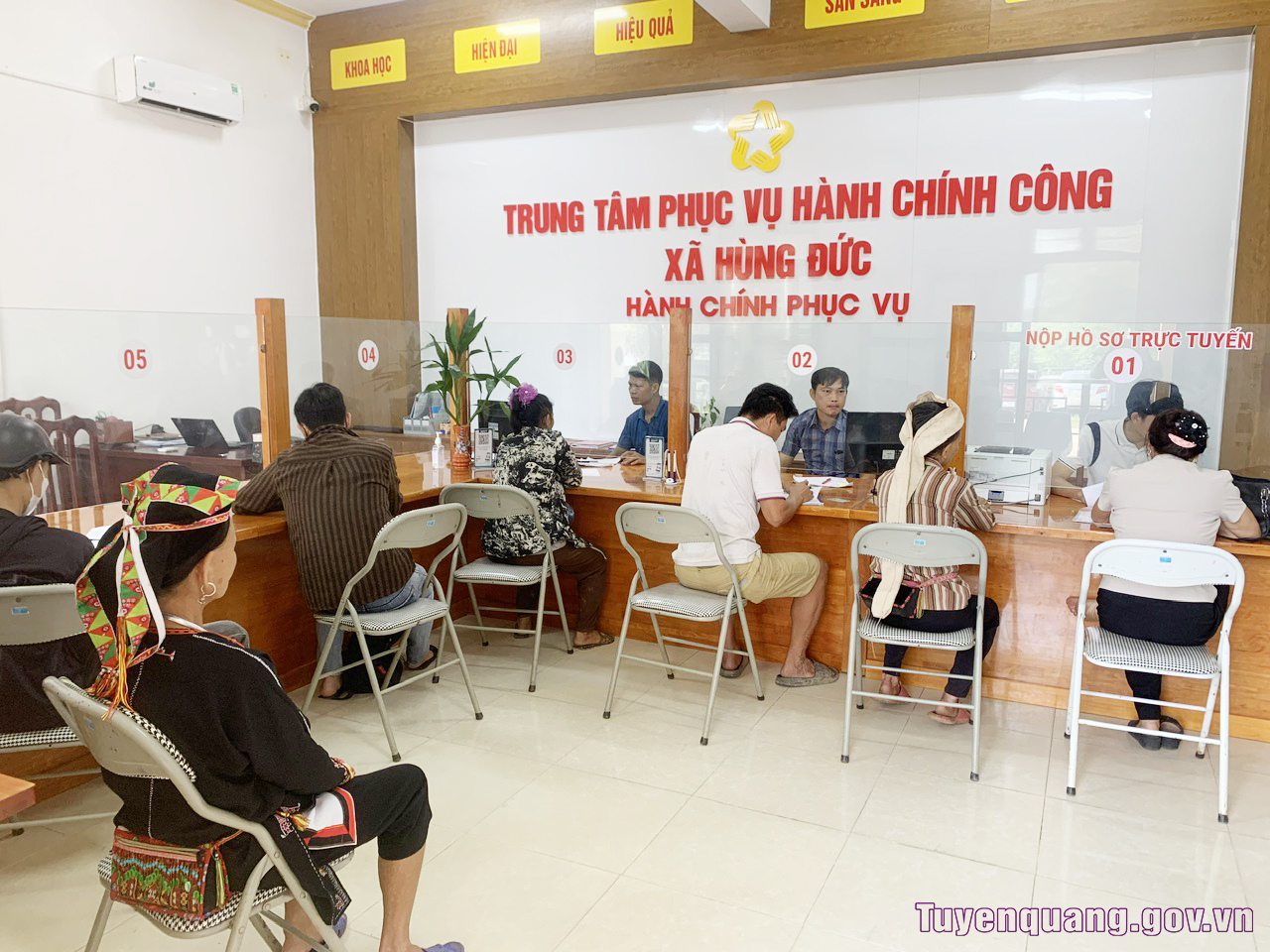 Trung tâm Phục vụ hành chính công xã Hùng Đức: Bước chuyển trong xây dựng chính quyền gần dân, phục vụ dân