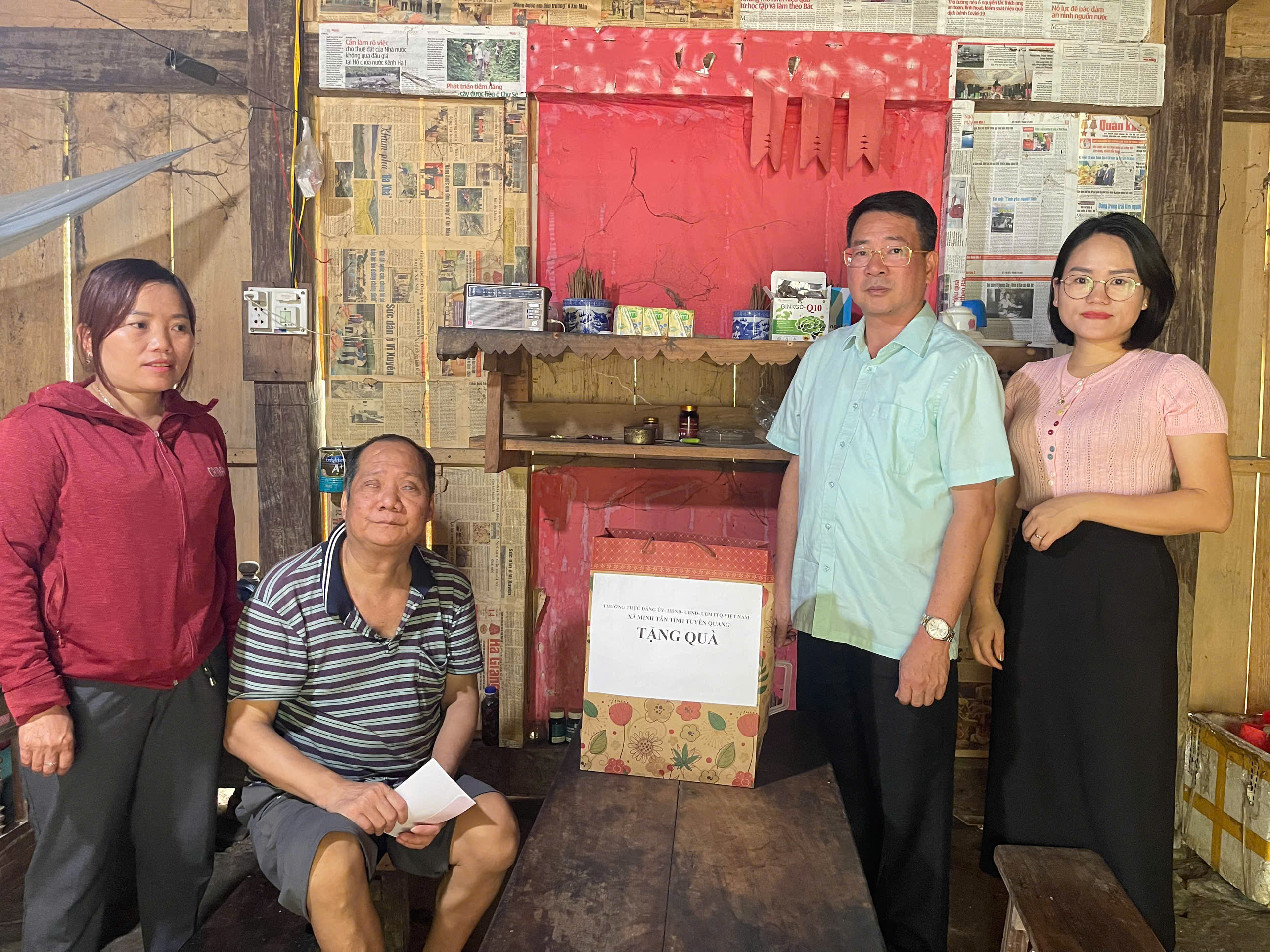 Xã Minh Tân tổ chức thăm, tặng quà người khuyết tật nhân Ngày Người khuyết tật Việt Nam (18/4/2026) 