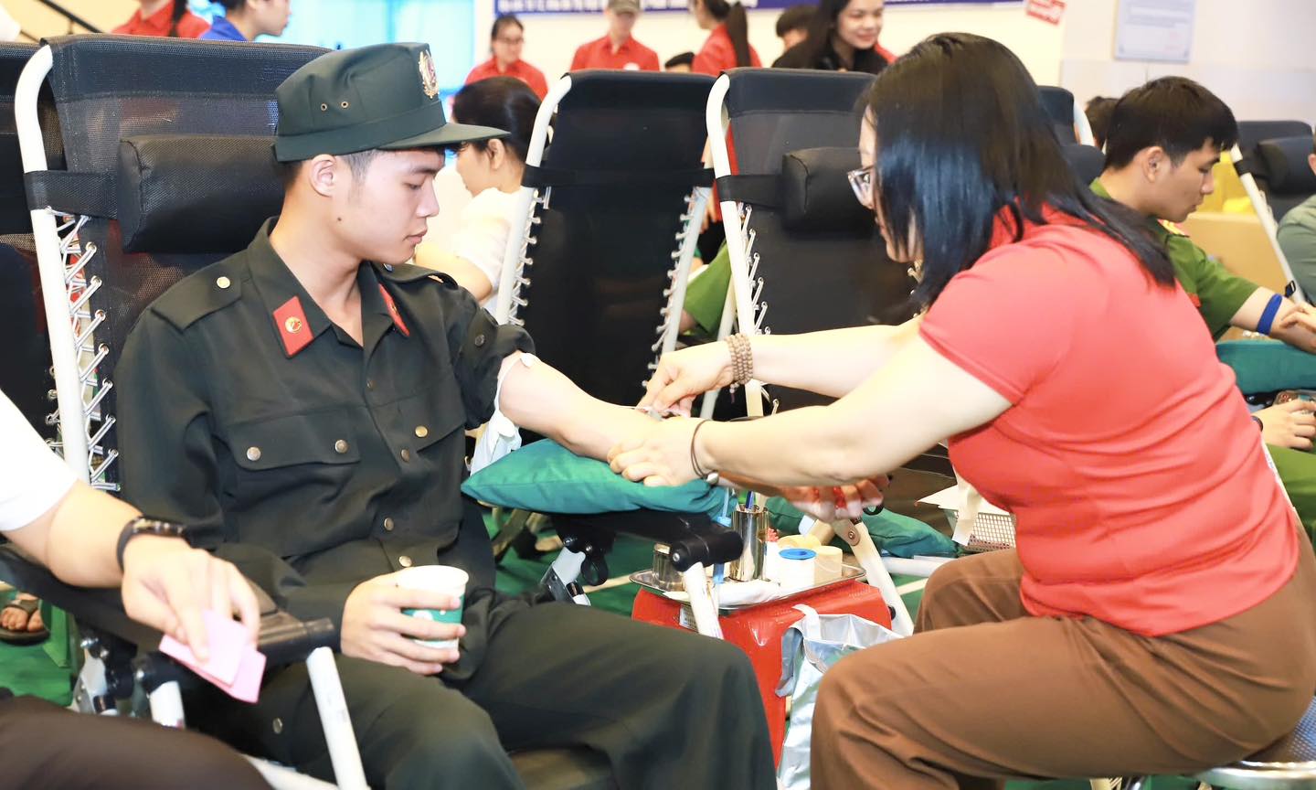 HIẾN MÁU CỨU NGƯỜI - NGHĨA CỬ CAO ĐẸP CỦA CÁN BỘ, CHIẾN SĨ CÔNG AN TỈNH TUYÊN QUANG