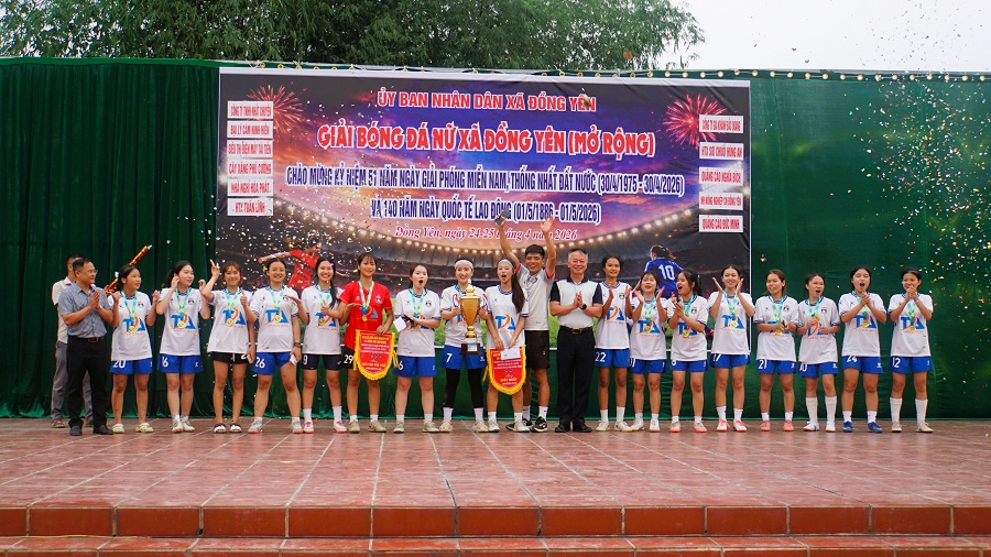 Bế mạc giải bóng đá nữ 7 ng ười xã Đồng Yên (mở rộng) năm 2026