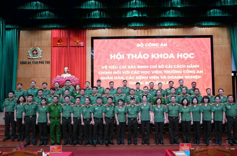 HỘI THẢO KHOA HỌC VỀ CHUYỂN ĐỔI SỐ CẢI CÁCH HÀNH CHÍNH TRONG CÔNG AN NHÂN DÂN