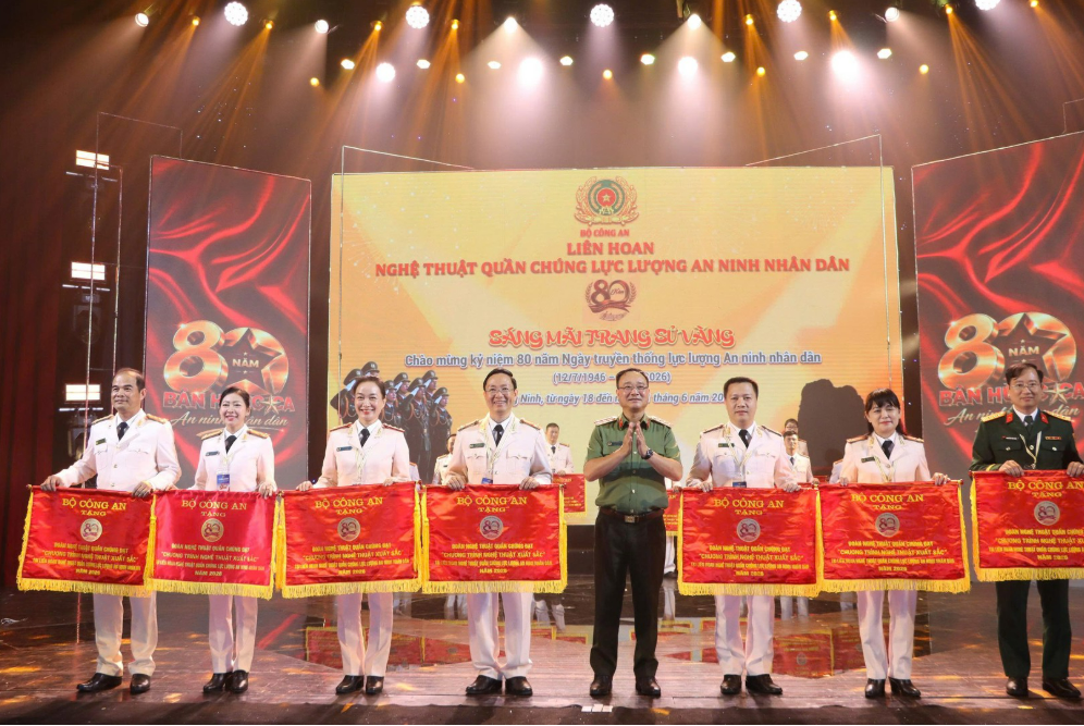 TỔNG KẾT, BẾ MẠC VÀ TRAO GIẢI LIÊN HOAN NGHỆ THUẬT QUẦN CHÚNG LỰC LƯỢNG AN NINH NHÂN DÂN NĂM 2026