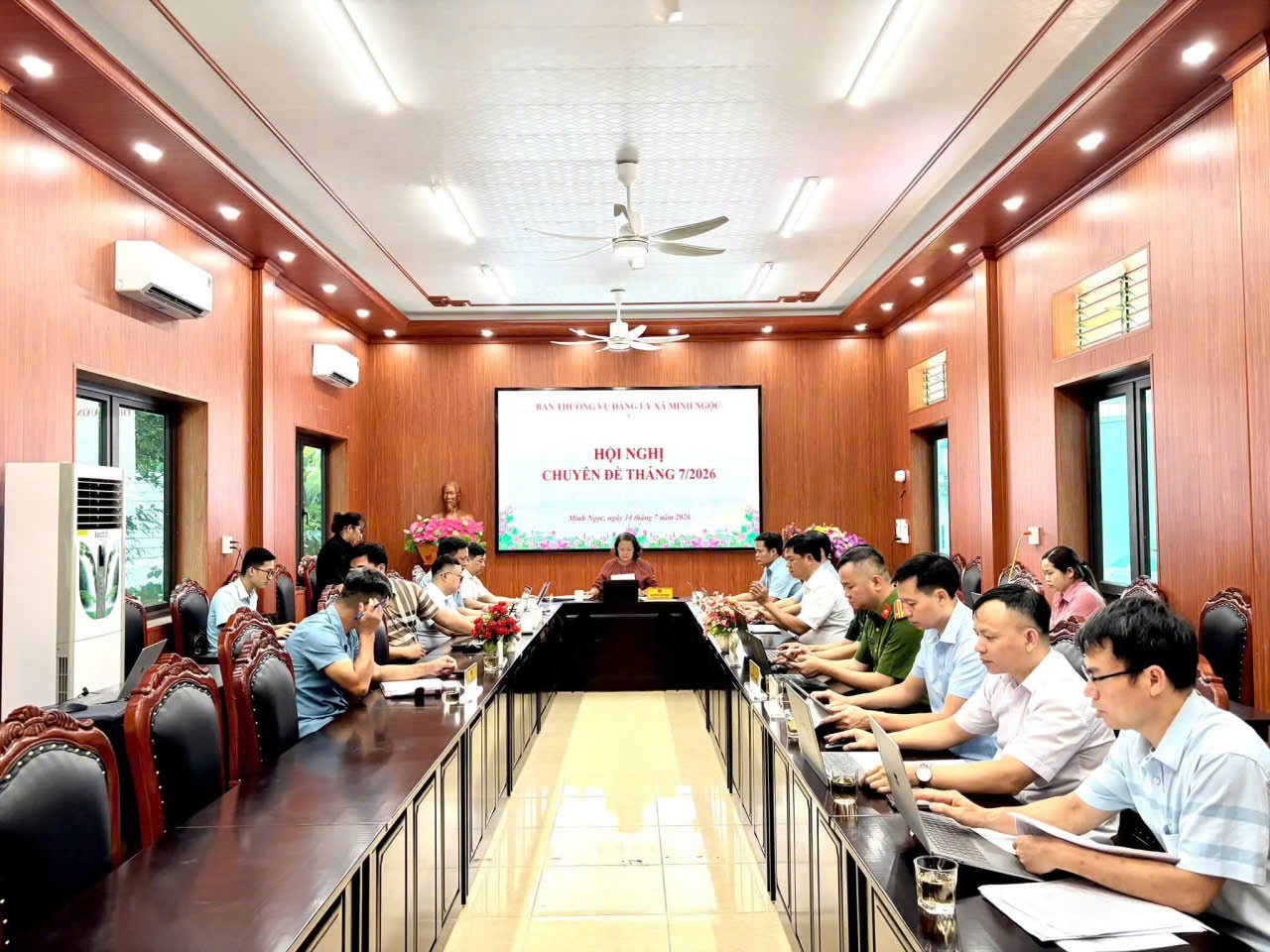 BAN THƯỜNG VỤ ĐẢNG ỦY XÃ MINH NGỌC HỌP PHIÊN CHUYÊN ĐỀ THÁNG 7 NĂM 2026