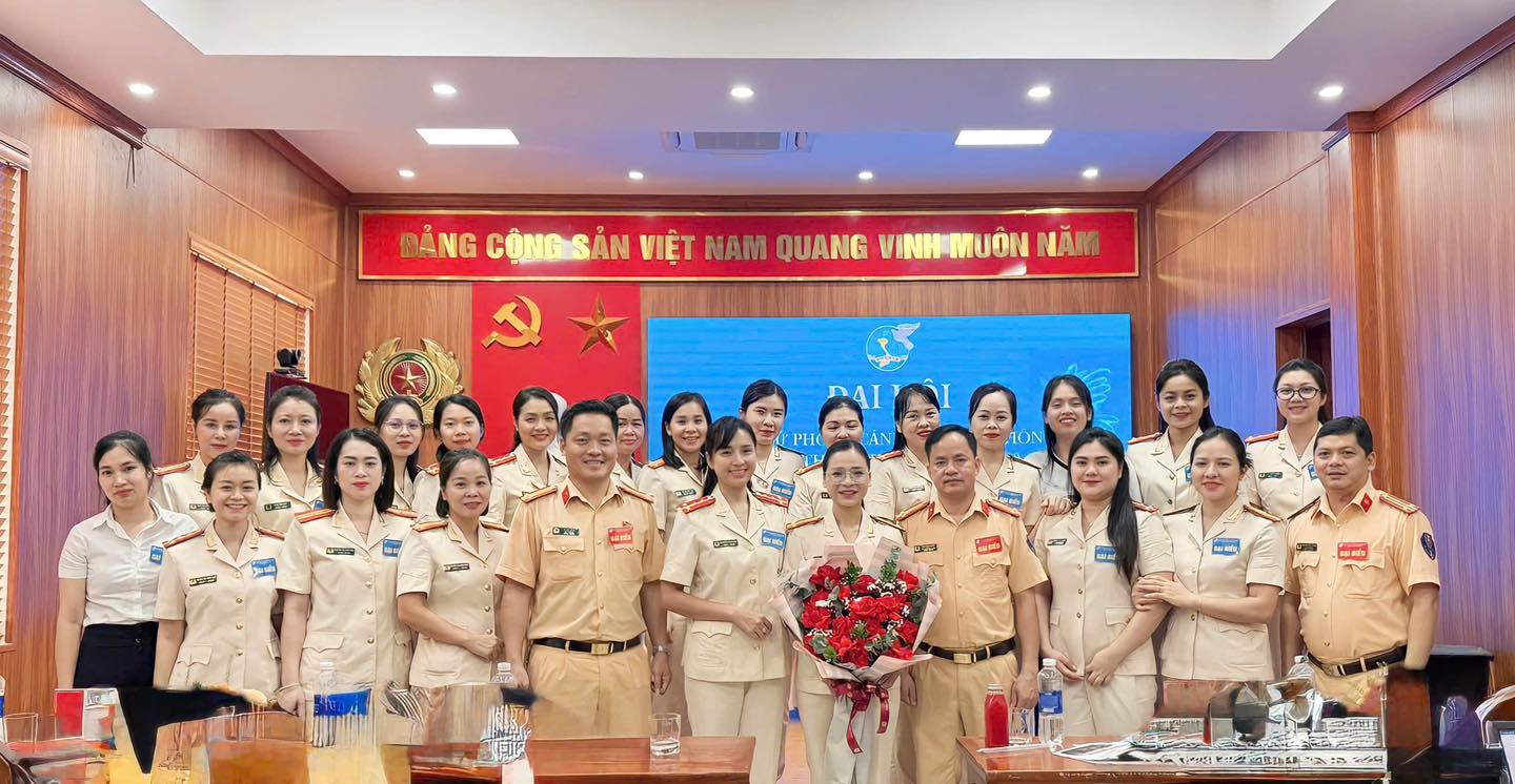 CHÚC MỪNG ĐẠI HỘI PHỤ NỮ CƠ SỞ PHÒNG CẢNH SÁT GIAO THÔNG LẦN THỨ I, NHIỆM KỲ 2025 - 2030 THÀNH CÔNG TỐT ĐẸP