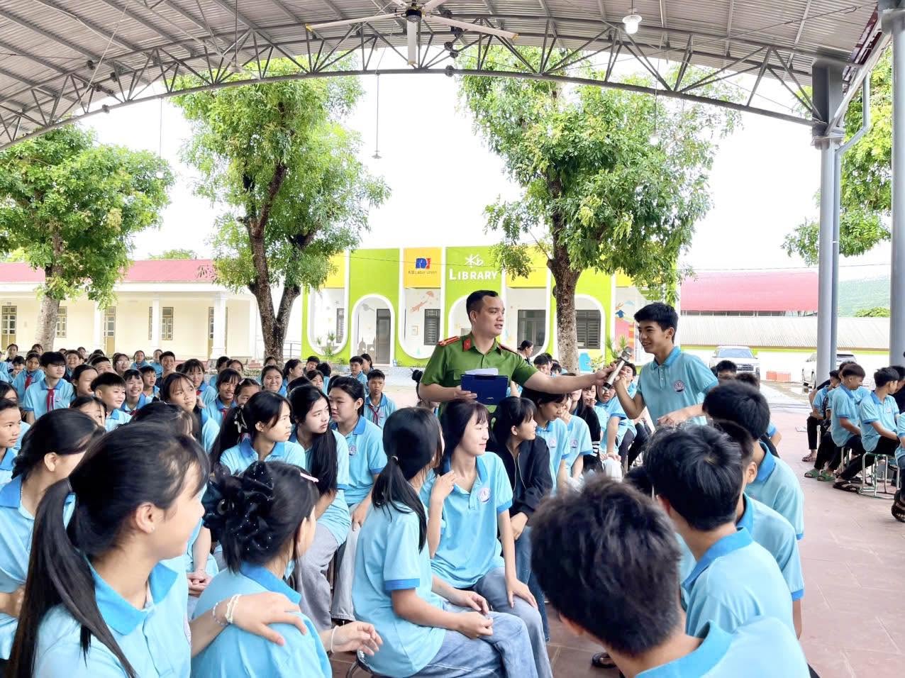 TUYÊN TRUYỀN, CHỦ ĐỘNG BẢO VỆ TRẺ EM KHỎI NGUY CƠ BỊ XÂM HẠI TÌNH DỤC
