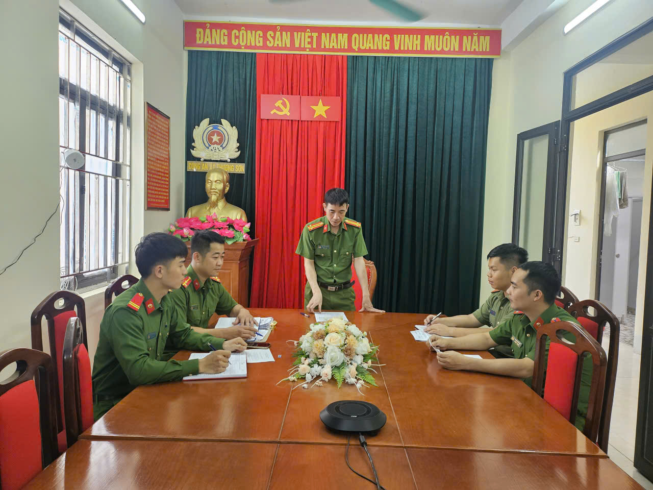 SINH HOẠT CHÍNH TRỊ KỶ NIỆM 136 NĂM NGÀY SINH CHỦ TỊCH HỒ CHÍ MINH TẠI XÃ THƯỢNG SƠN
