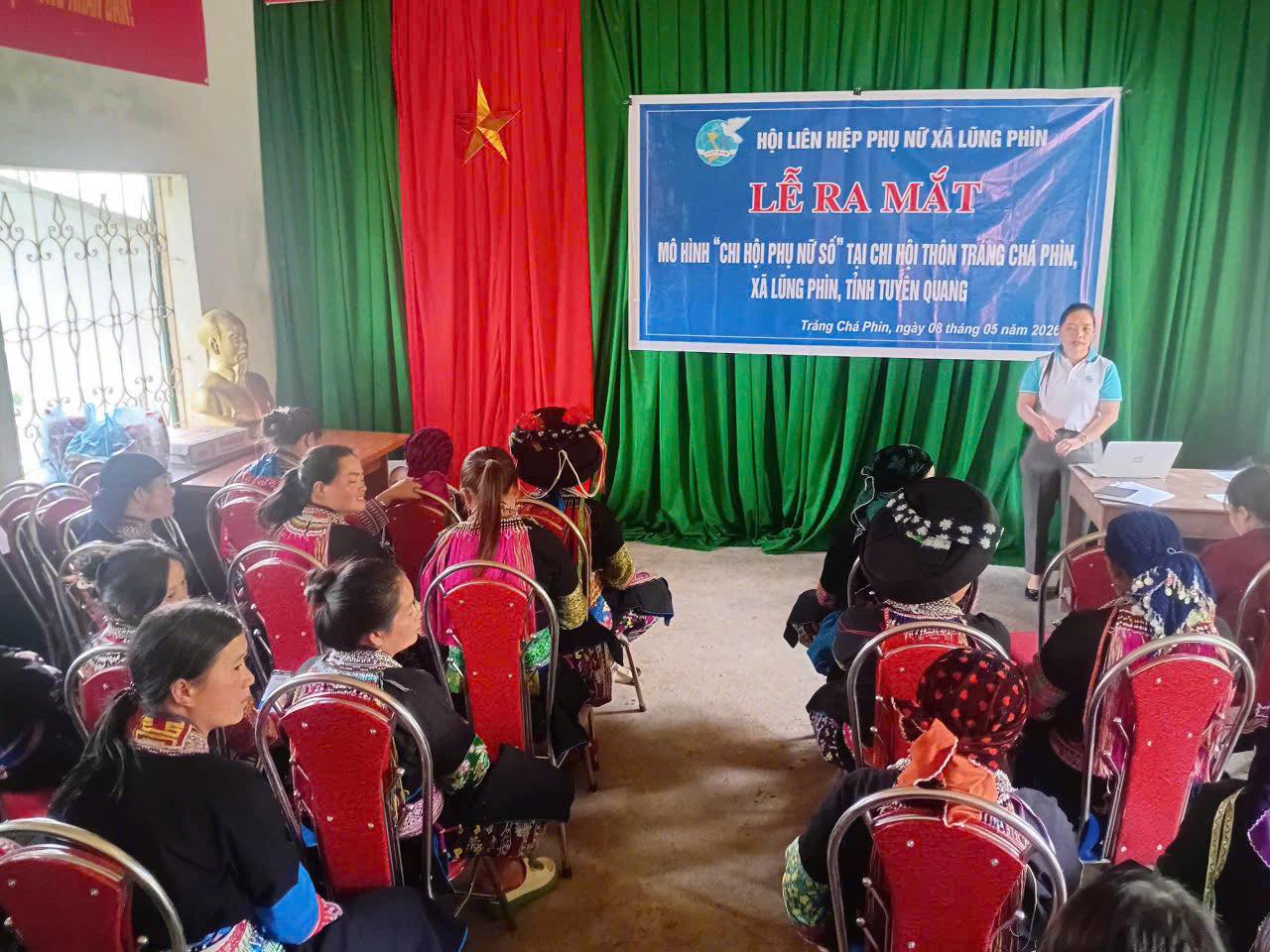 RA MẮT MÔ HÌNH “CHI HỘI PHỤ NỮ SỐ”