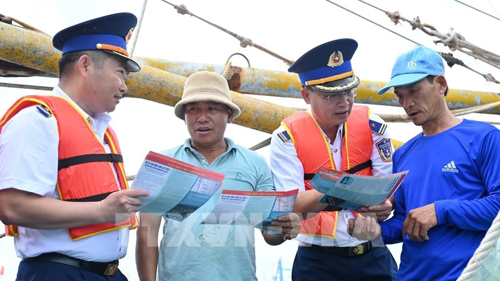 Thành phố Hồ Chí Minh mở đợt cao điểm gỡ cảnh báo thẻ vàng IUU